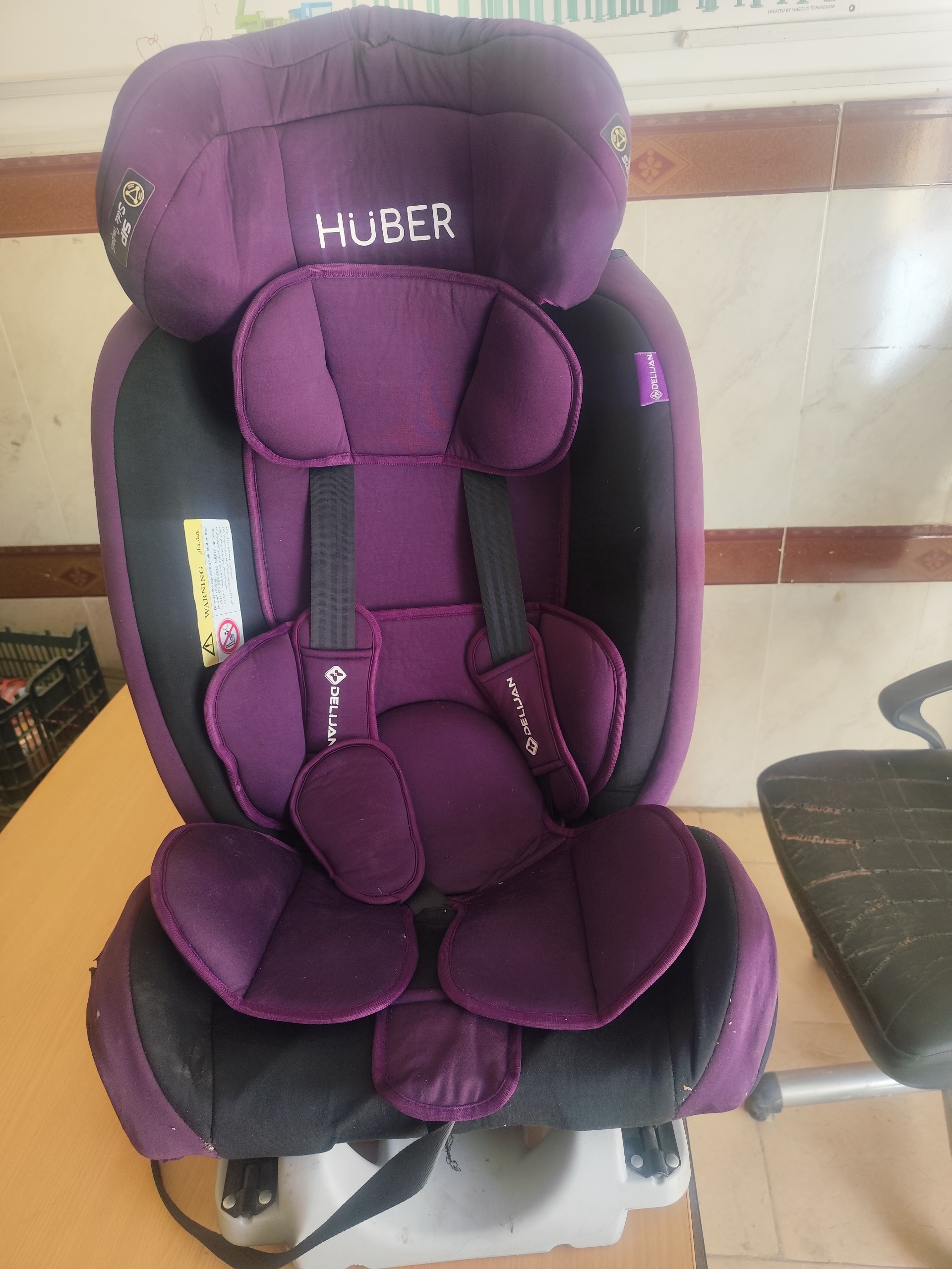 صندلی خودرو مدل هوبر