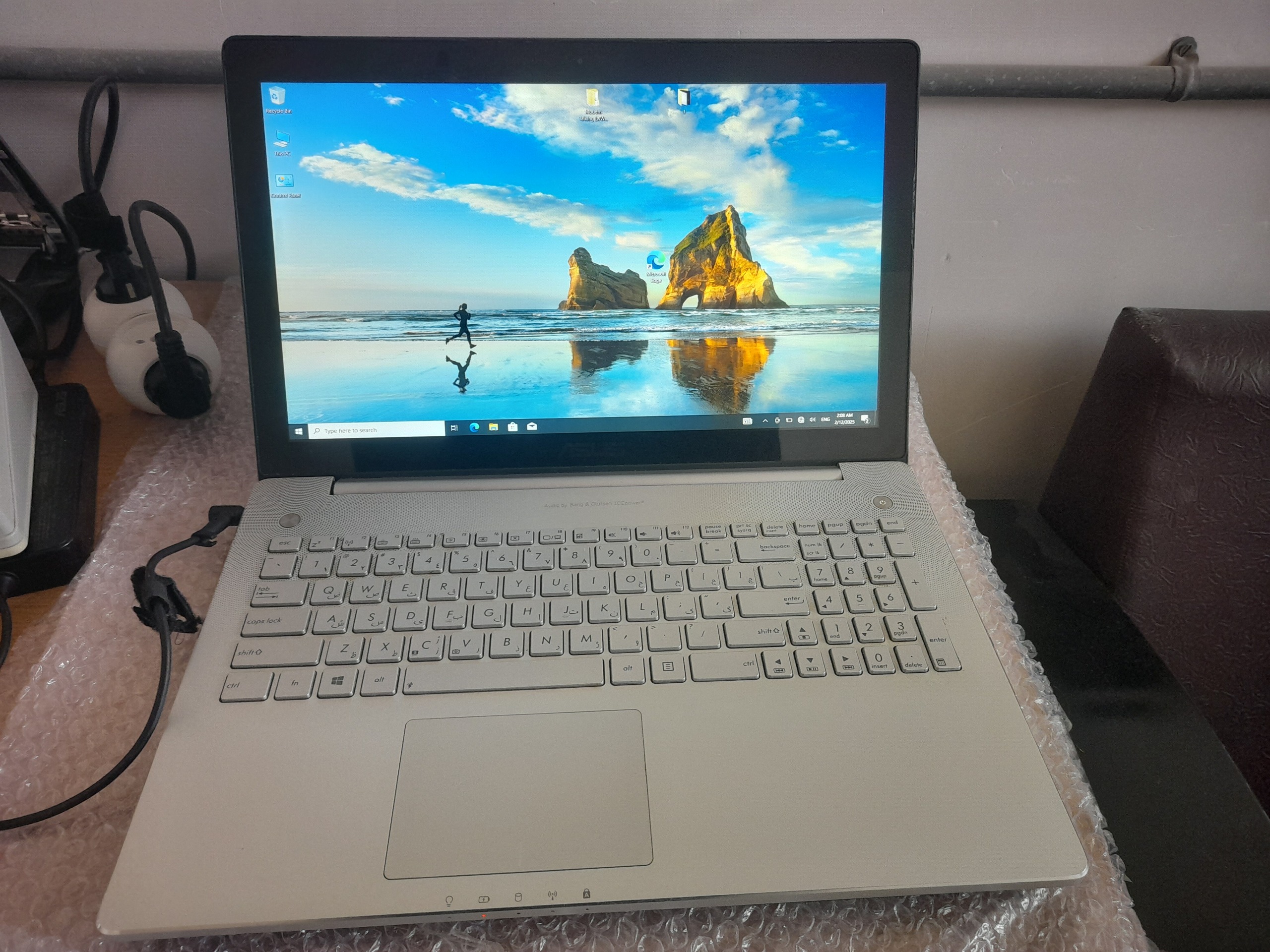 ایسوس i7 با 4 گیگ گرافیک