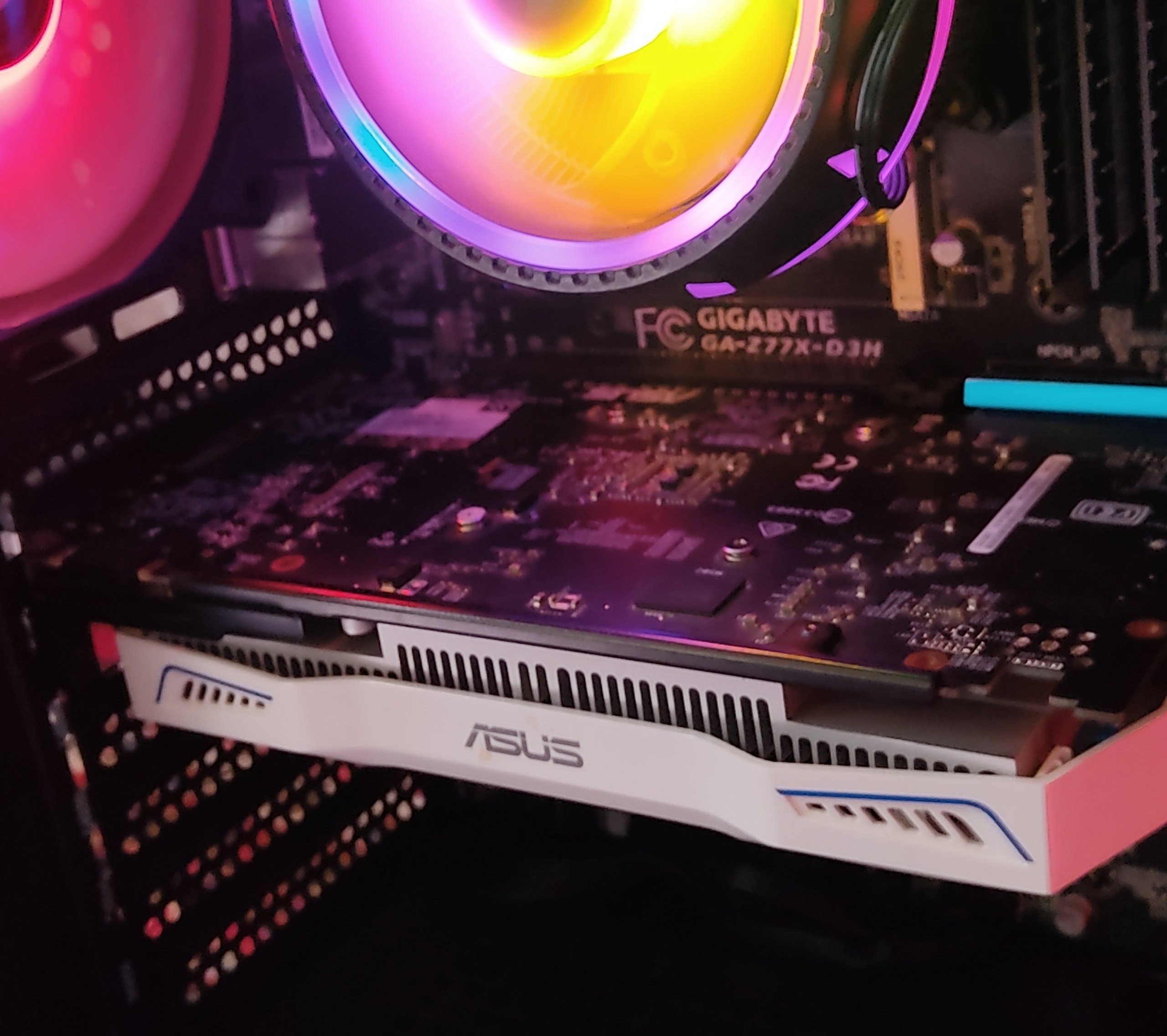 کارت گرافیک جذاب ایسوز 2 گیگ GTX 950