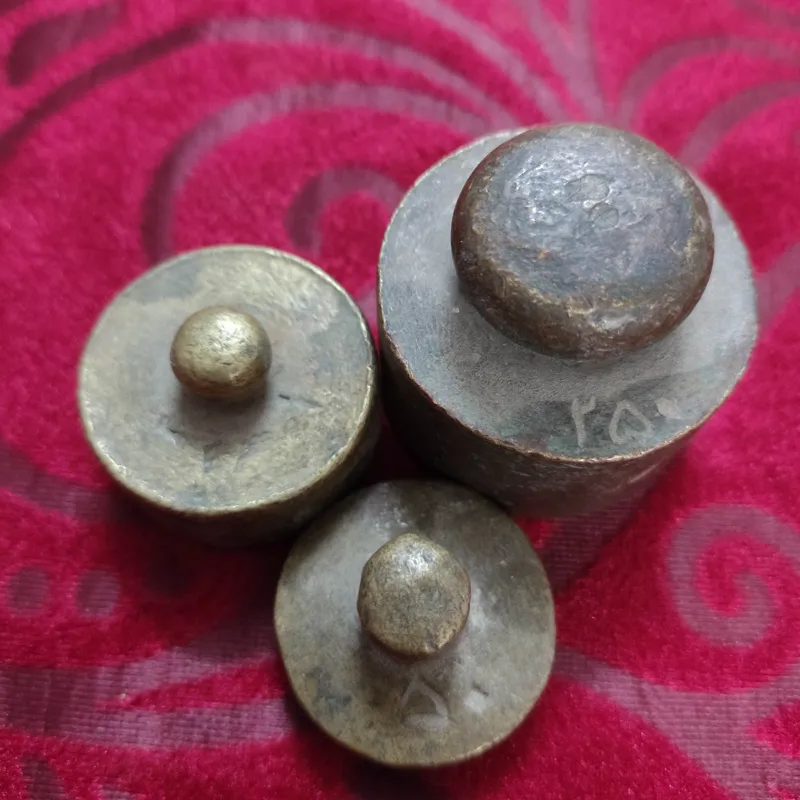 3 وزنه برنجی پهلوی