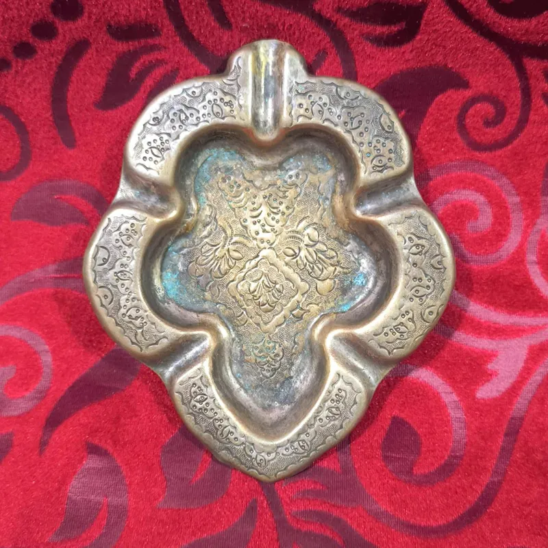 زیر سیگاری برنجی قلمزنی دستی پهلوی