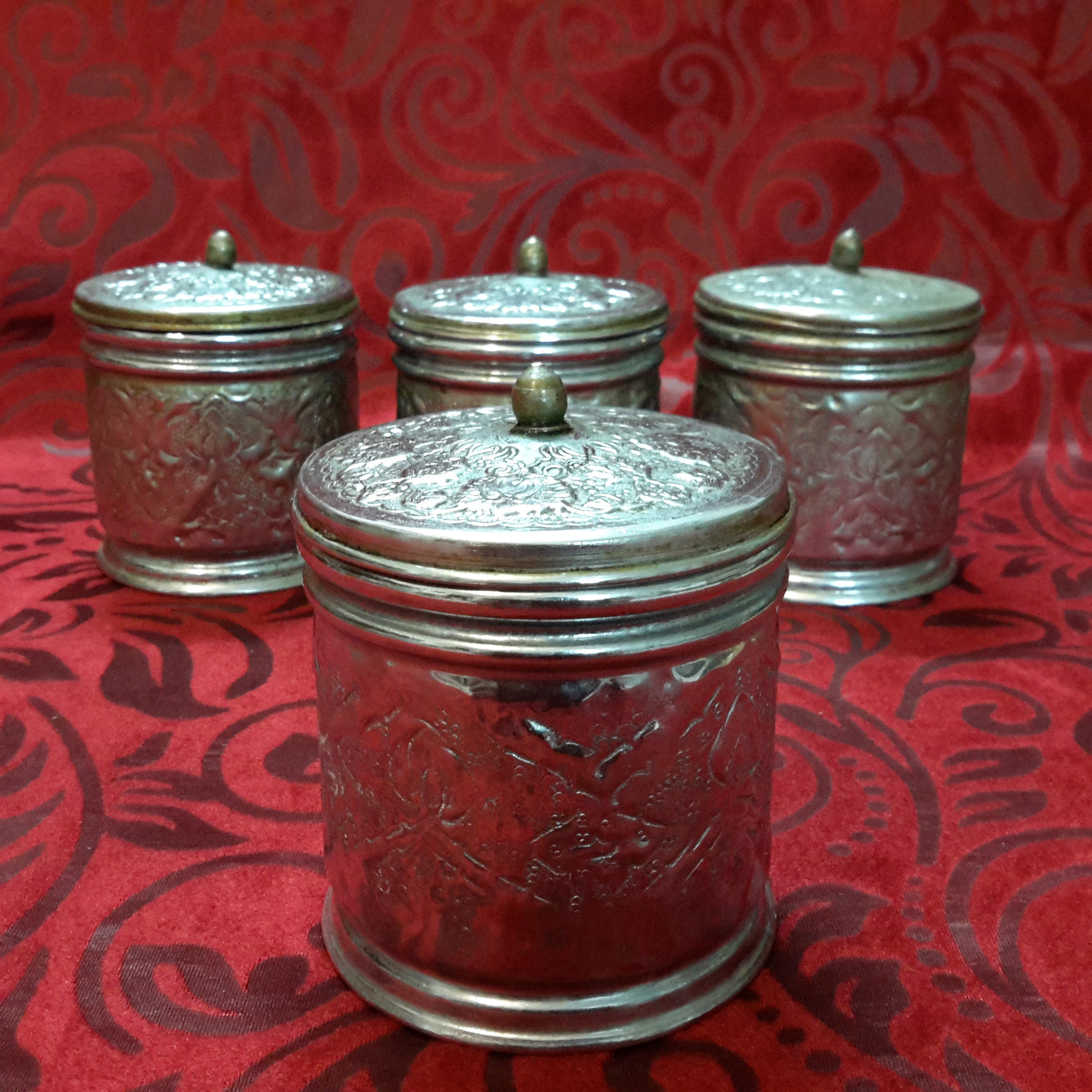 چهار جا ادویه ای برنجی قلمزنی دستی پهلوی