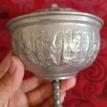 قندان
