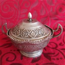 قندان