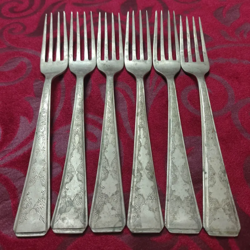 یک دست چنگال ورشو قلمزنی دستی قاجاری
