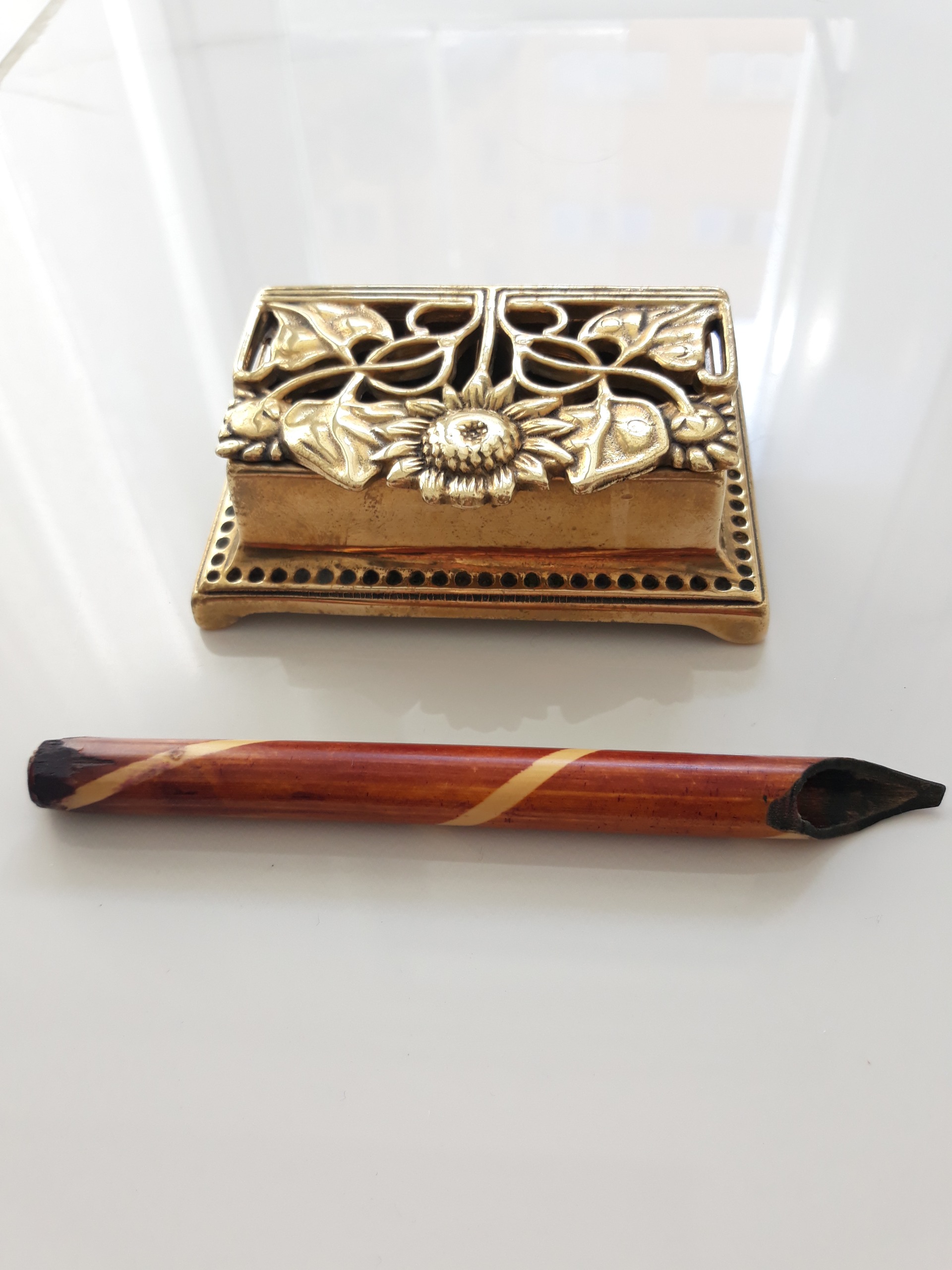 مرکبدان اروپائی انتیک