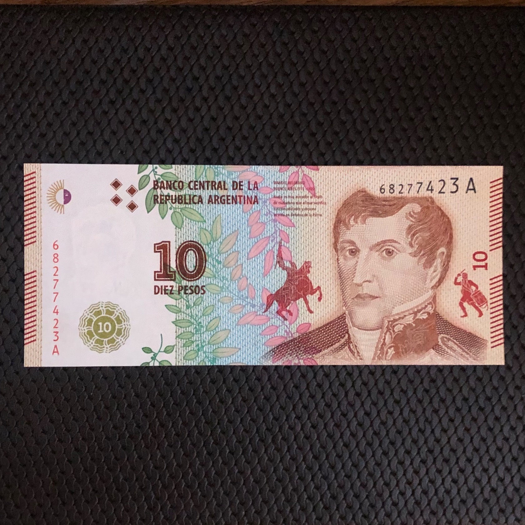 اسکناس تک بانکی 10 پزو آرژانین شماره متفاوت