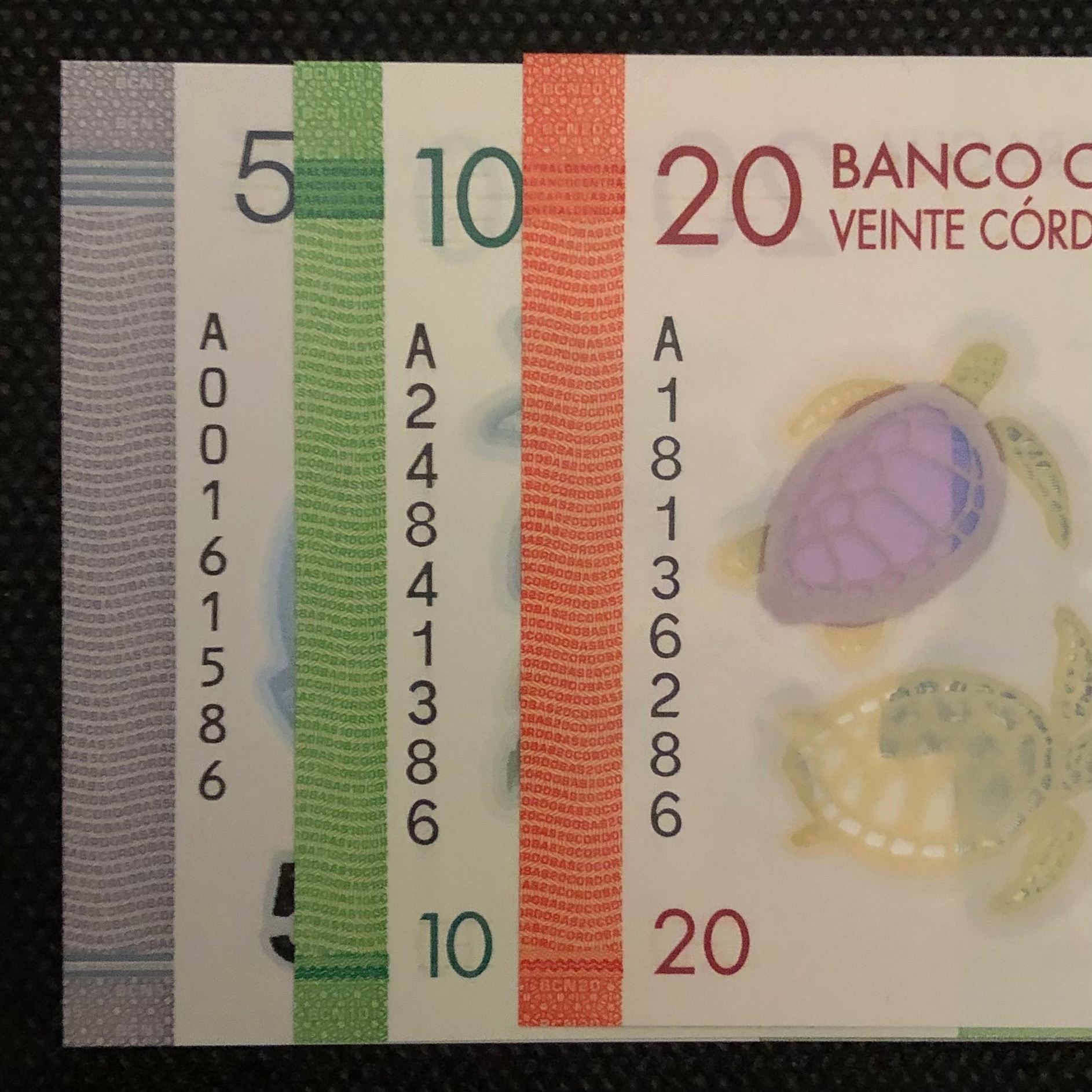 سه عدداسکناس کوردوبا نیکاراگوئه دوشماره آخر یکسان