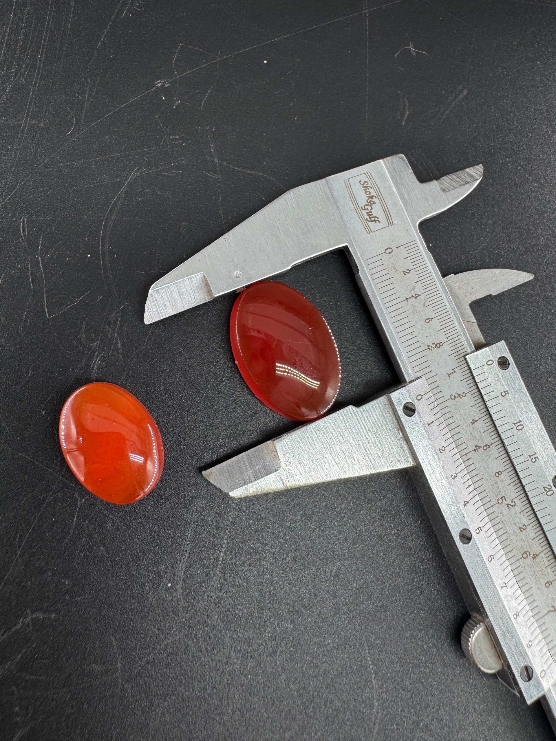 عقیق یمنی آبدار