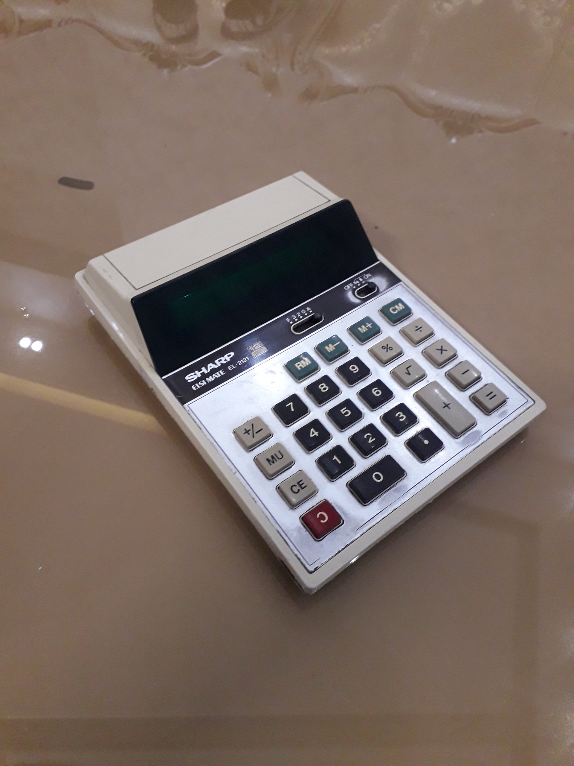 ماشین حساب لامپی SHARP