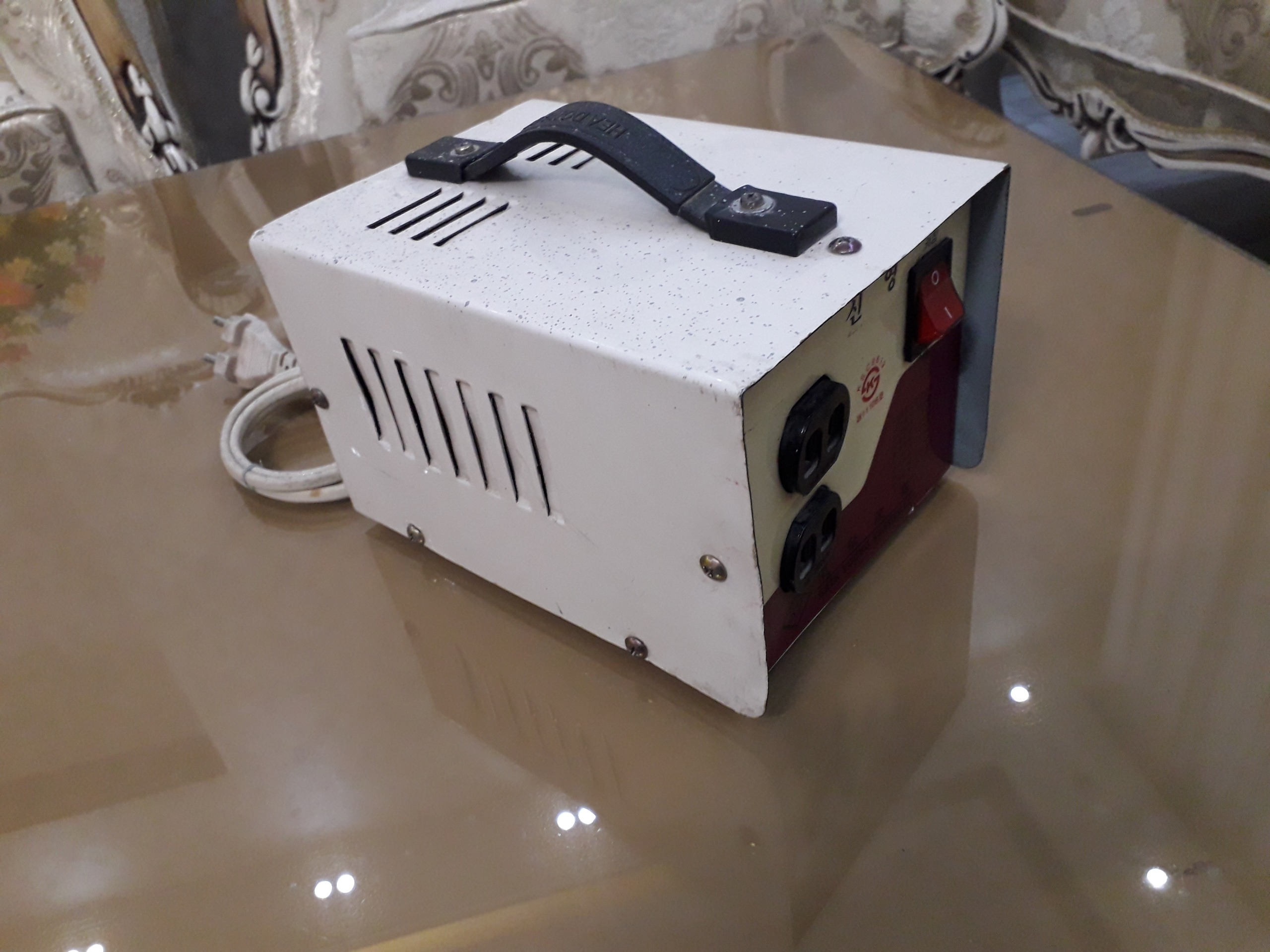 ترانس 220 به 110 وات بالا 1KVA