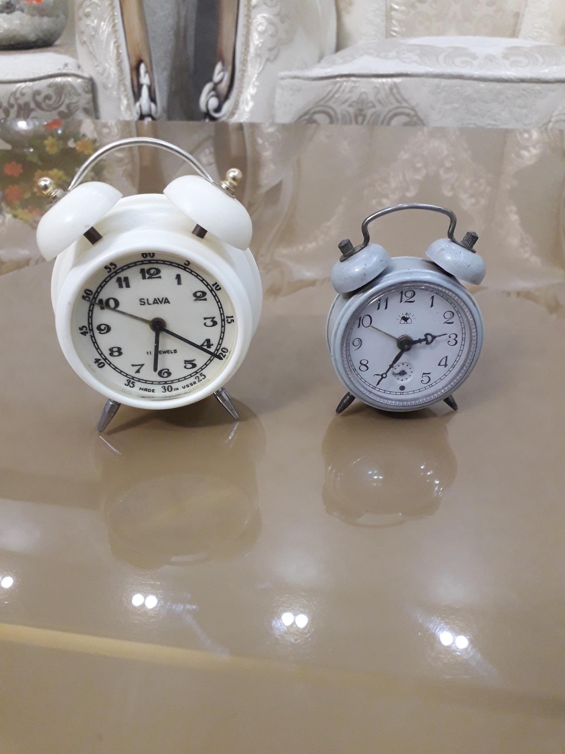 کوچکترین ساعت کوکی رومیزی ساخت شوروی