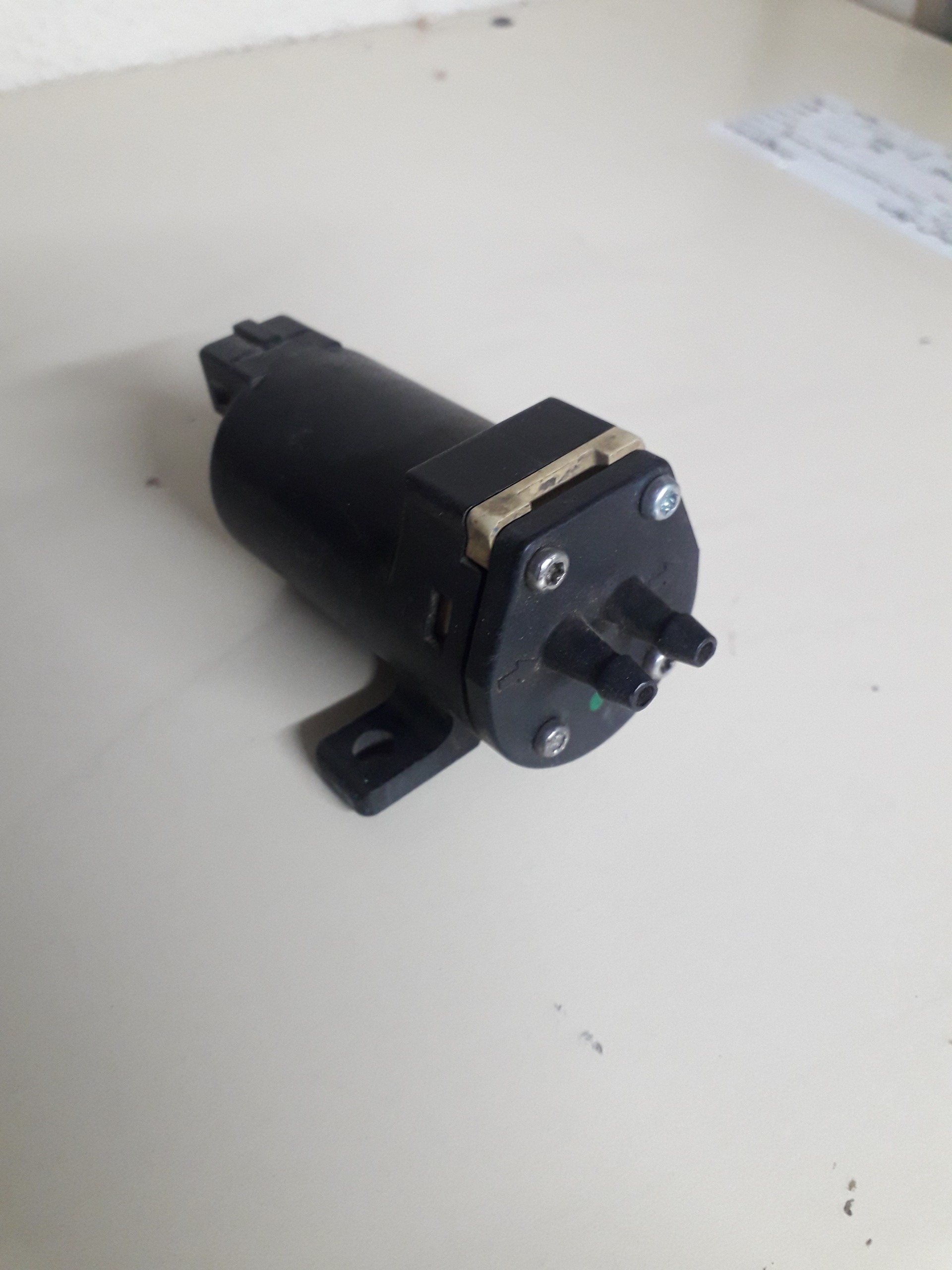 شیشه شور 24ولت ساخت سیم فرانسه