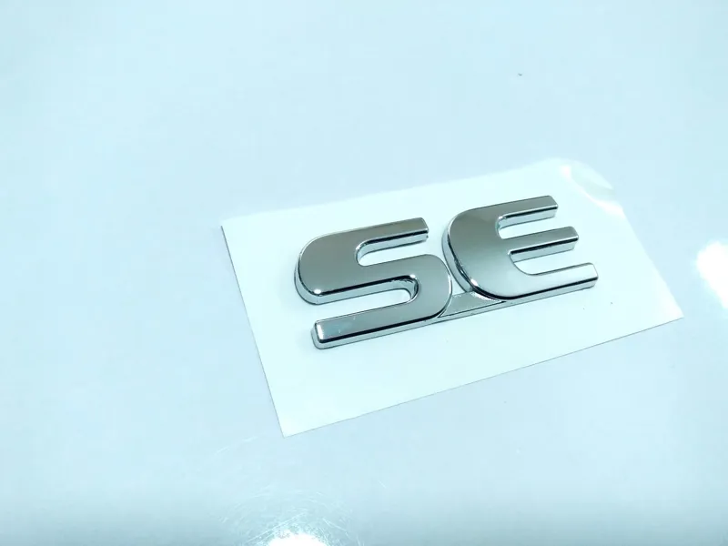 ارم SE روی گلگیر سمند