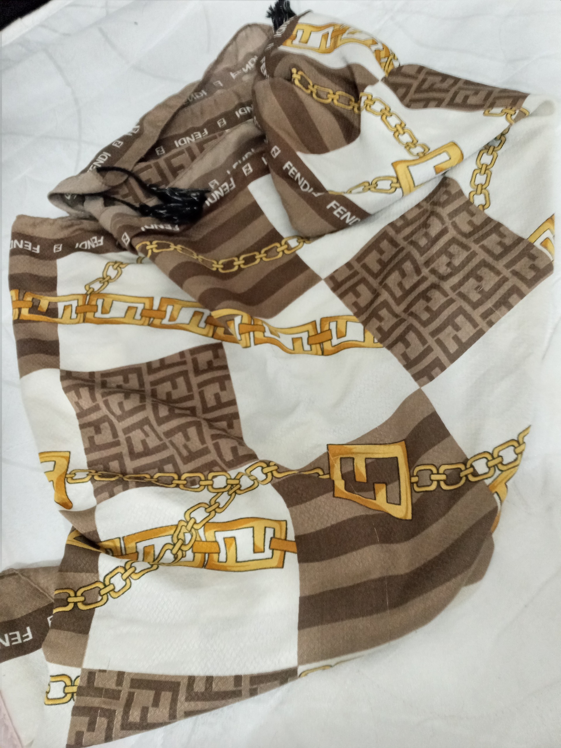 پک اقتصادی شال و روسری