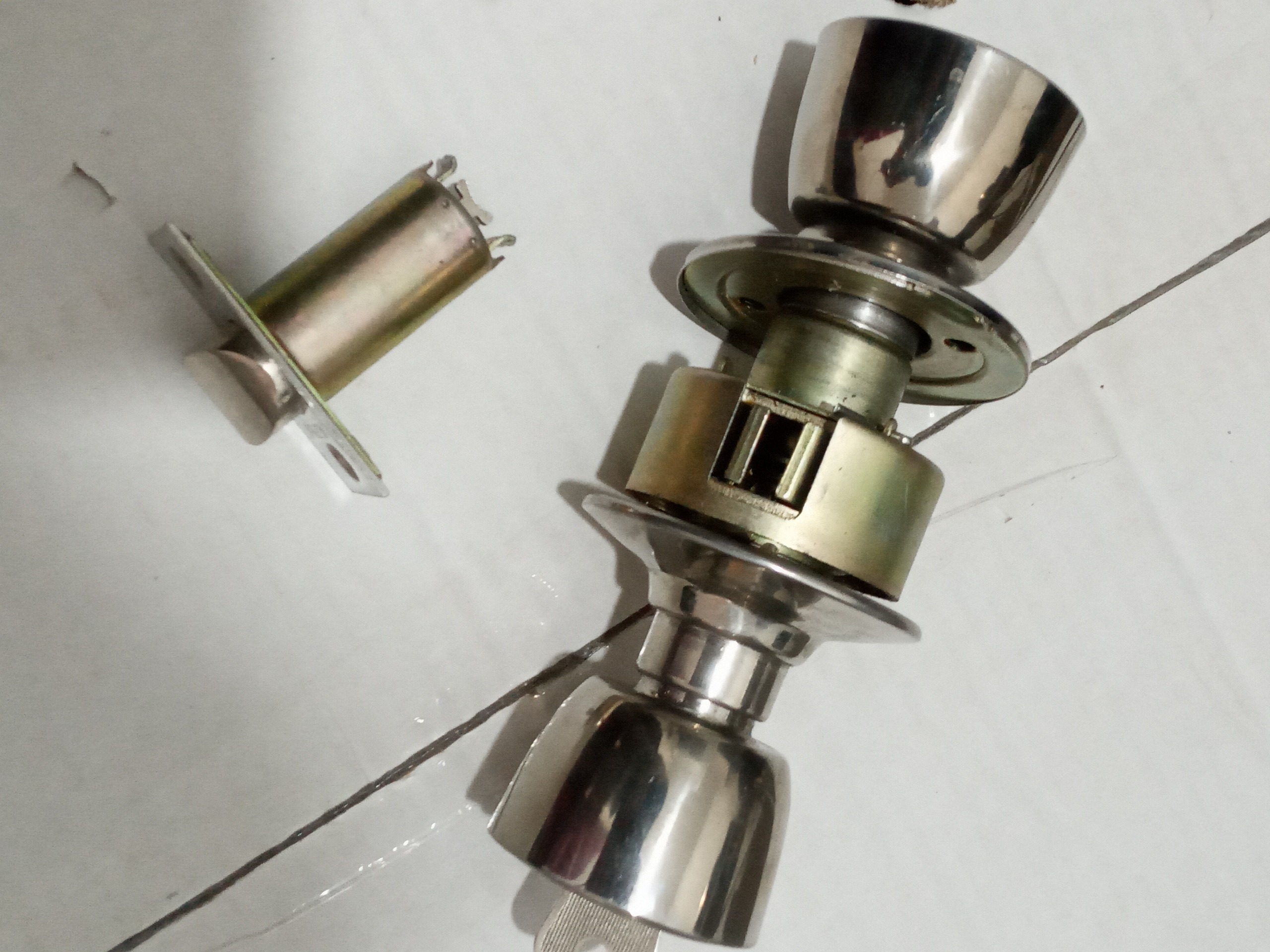 قفل گرد درب چوبی