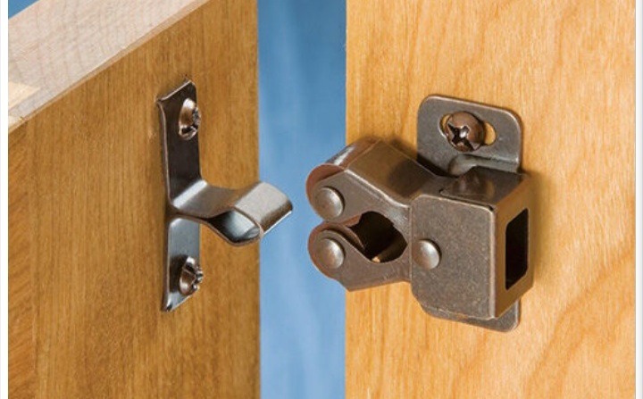 قلتک فلزز درب کابینت