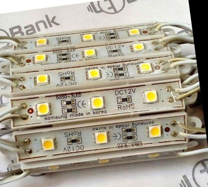 لامپ ال ای دی بلوکی 5050 در پک 210 عددی