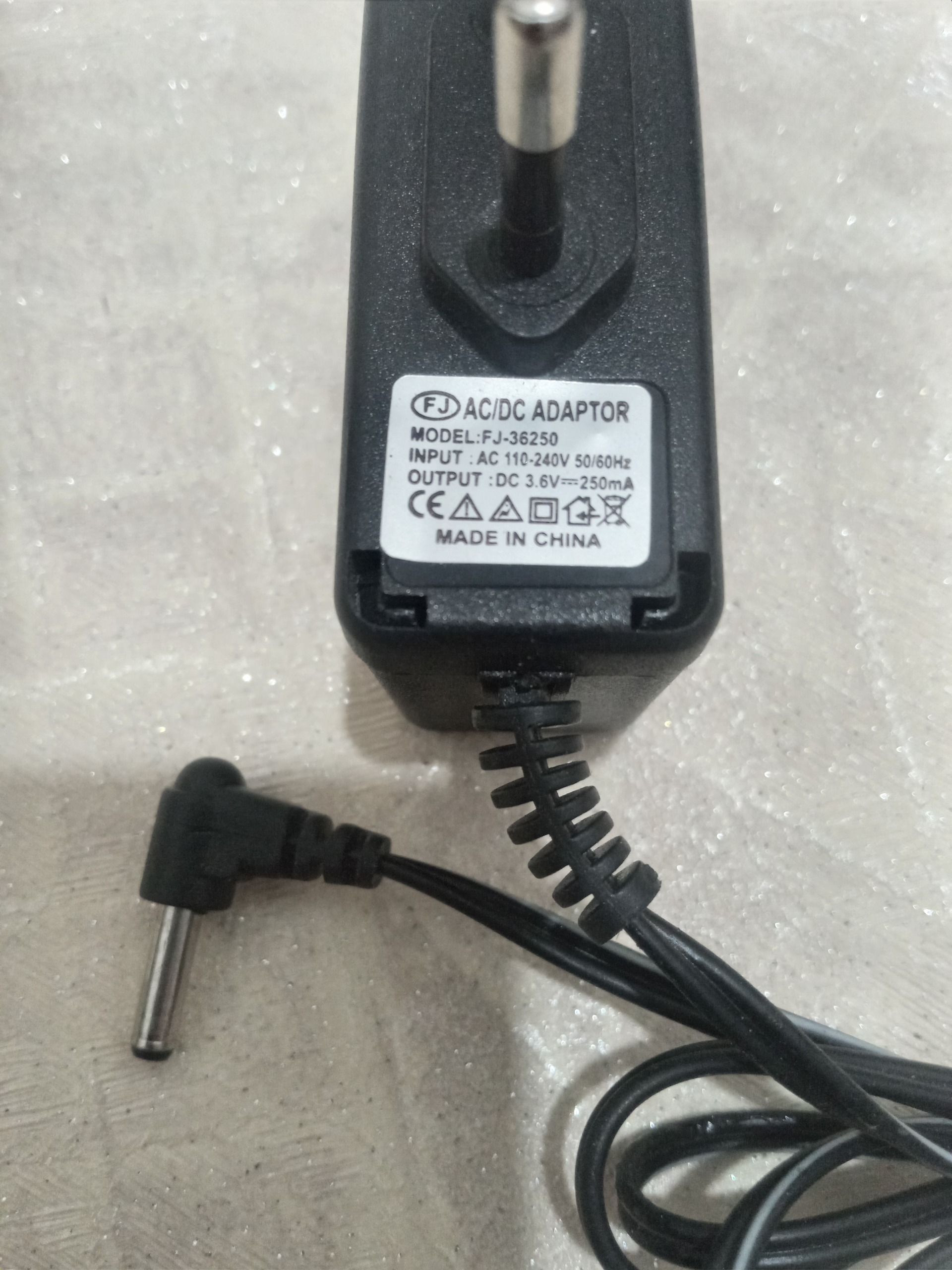 اداپتور 240 وات