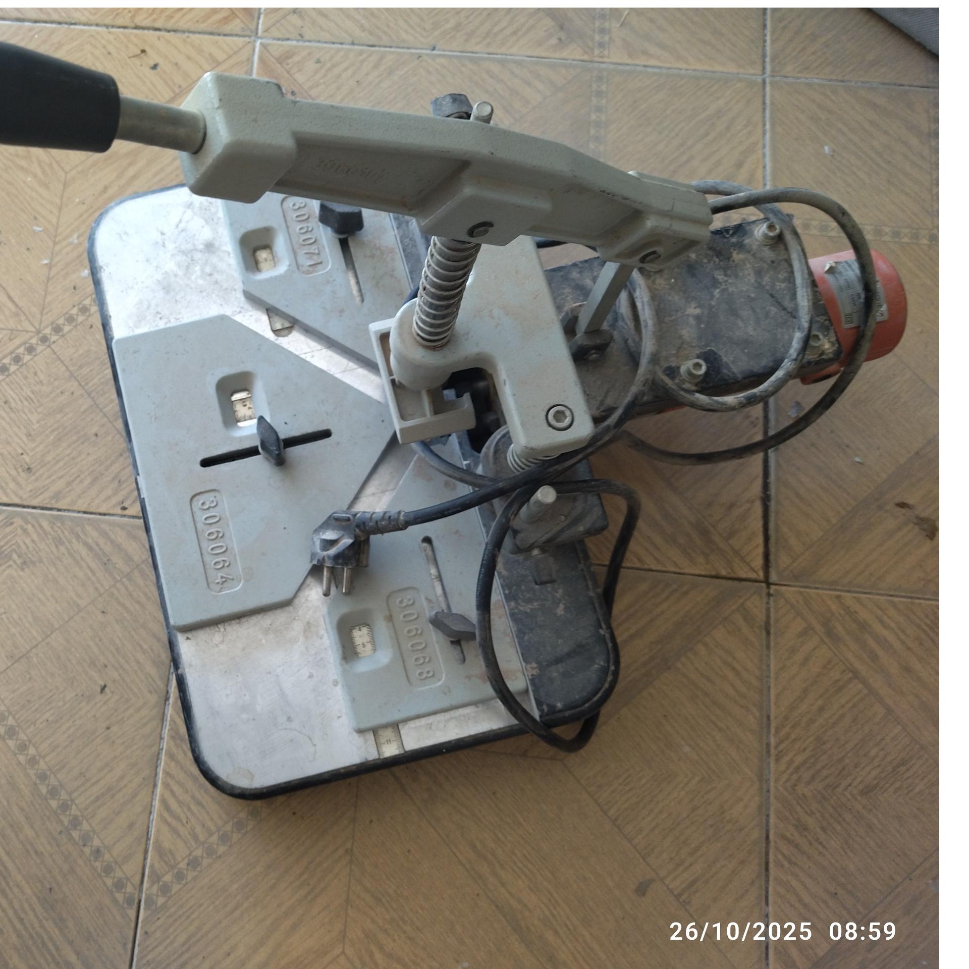 دم چلچله یونیک