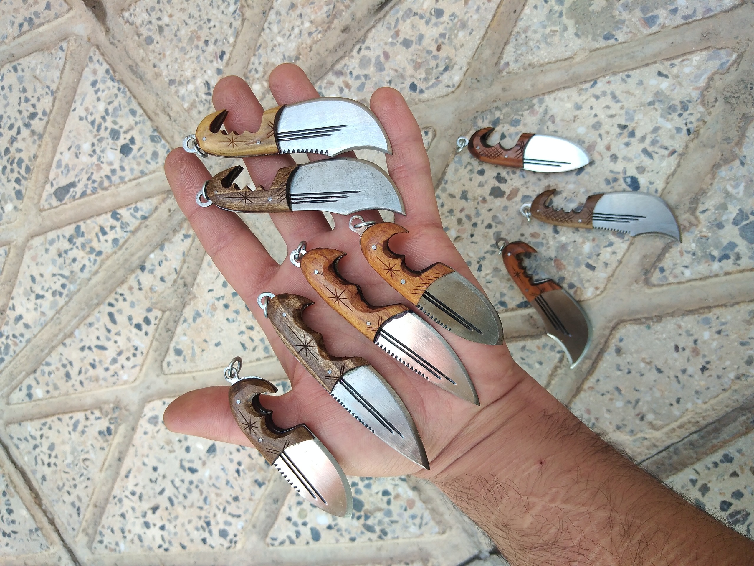 سر کلیدی طرح چاقو