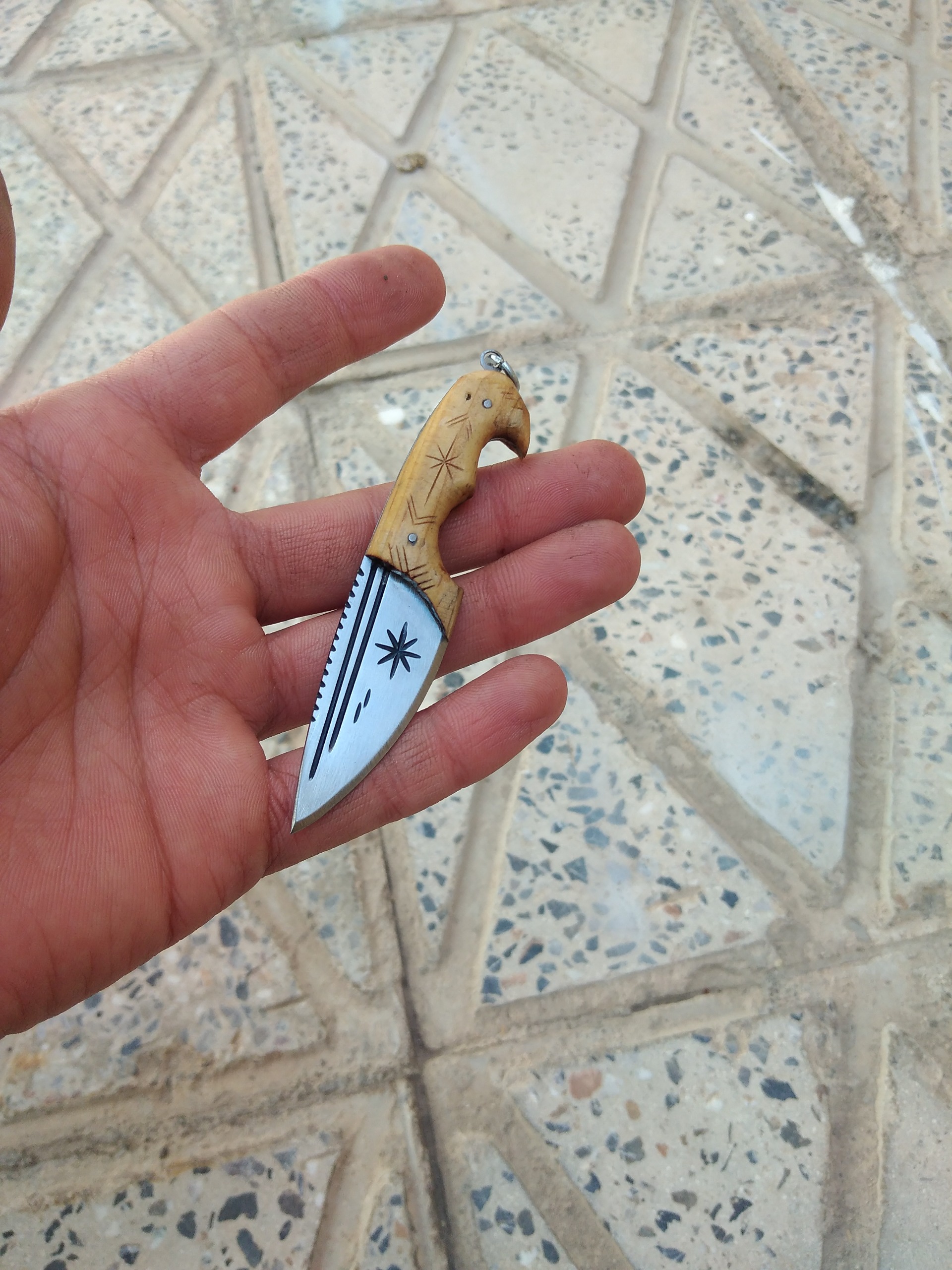 چاقو مینیاتوری دست ساز
