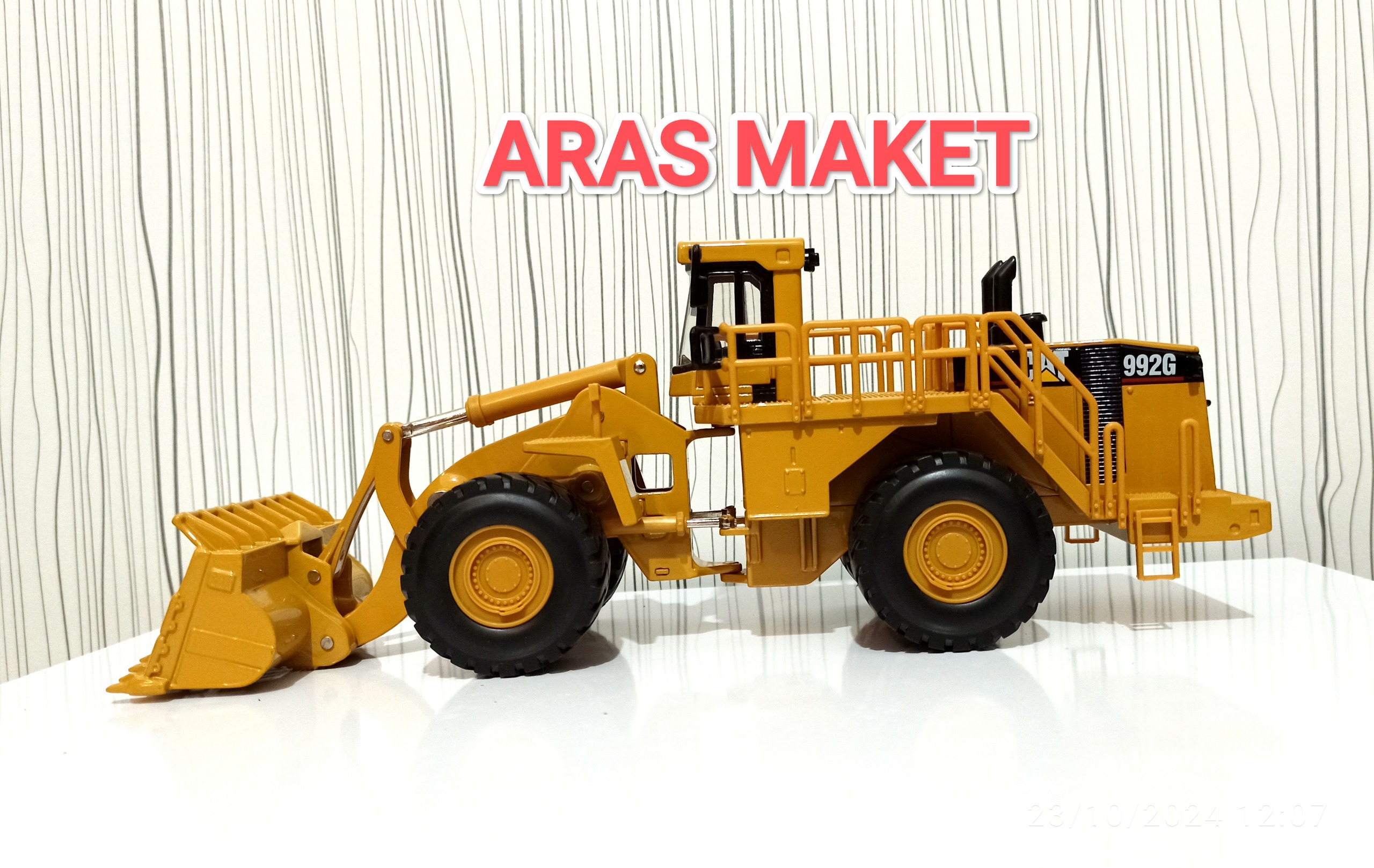ماکت فلزی اورجینال لودر کاترپیلار CAT 992G