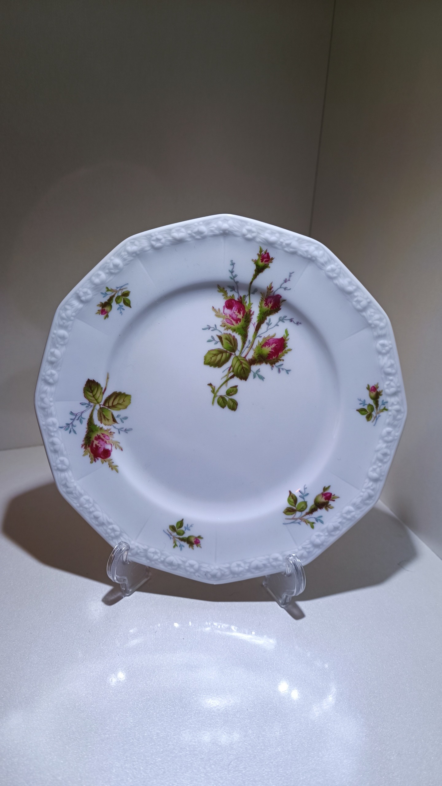 دیوارکوب آنتیک و قدیمی اروپایی