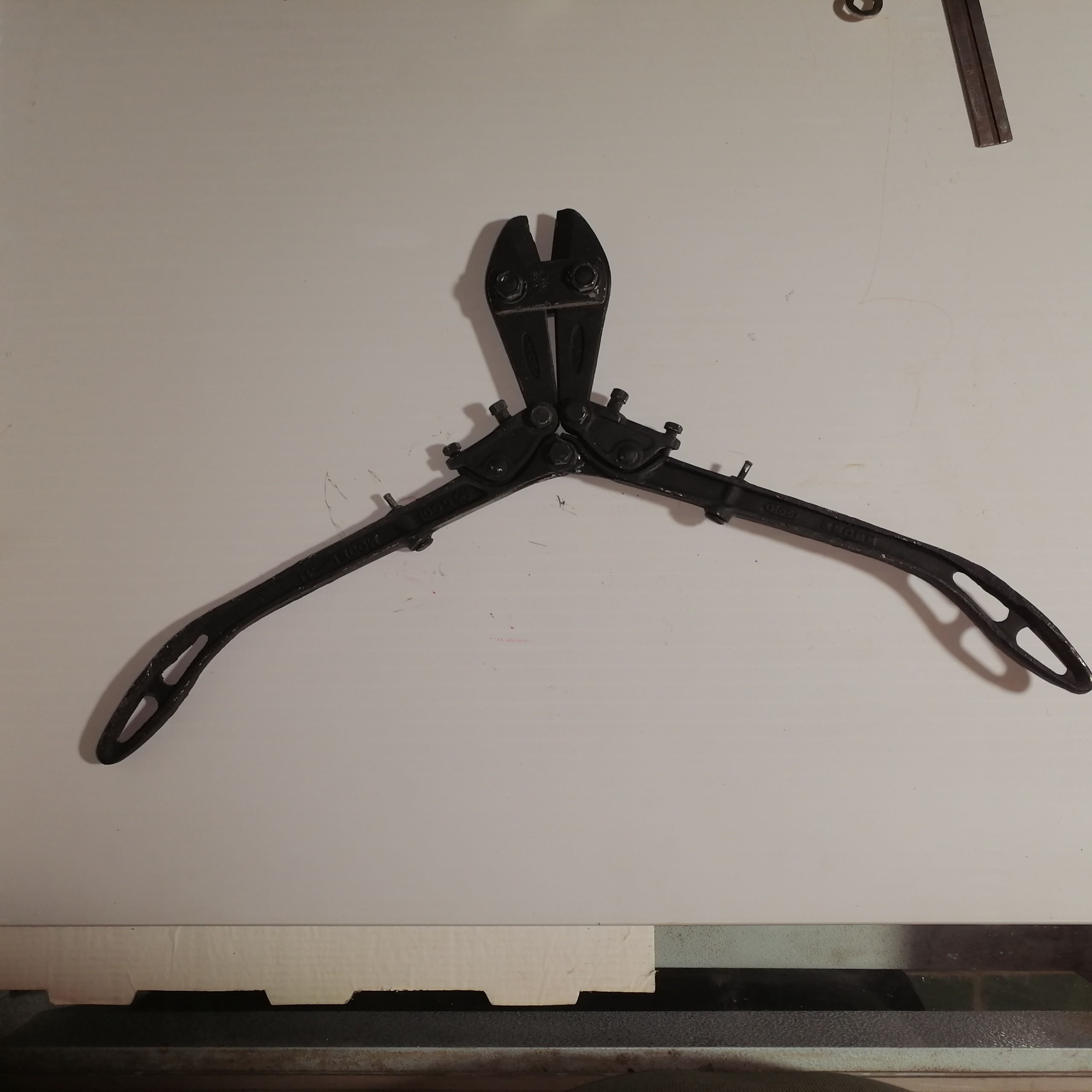 قیچی مفتول بر کابل چین ژاپنی