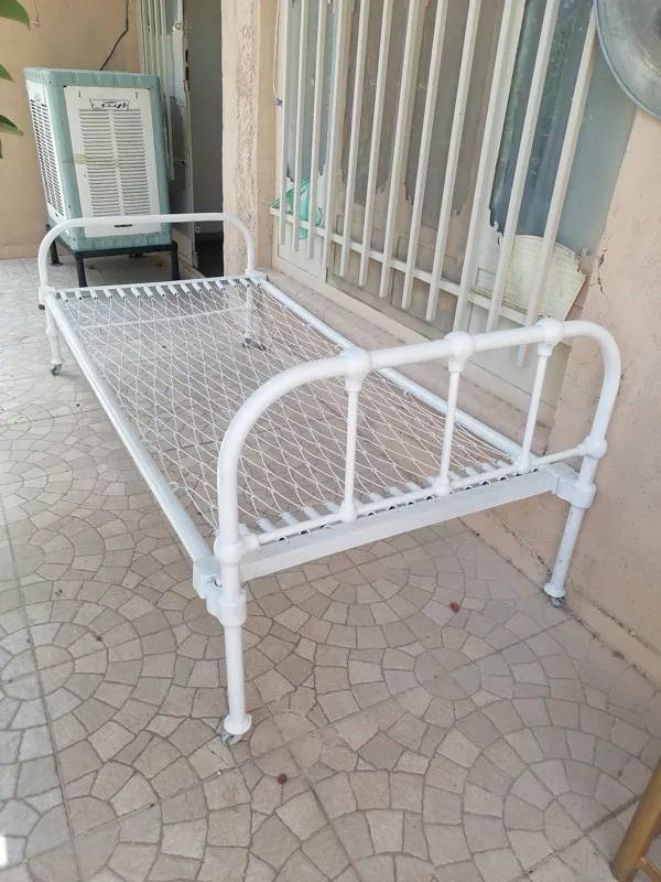 تخت انگلیسی قدیمی