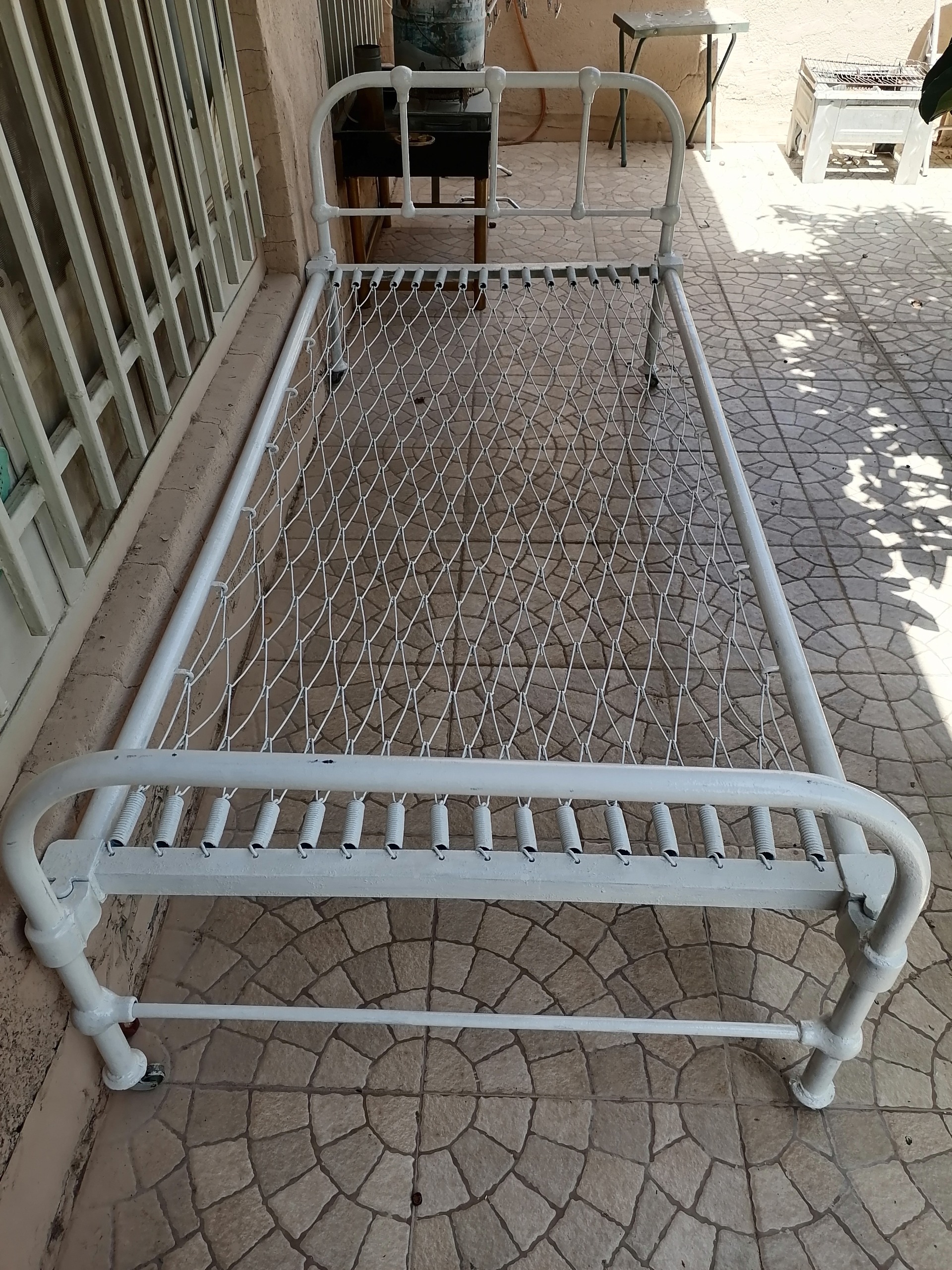 تخت قدیمی انگلیسی