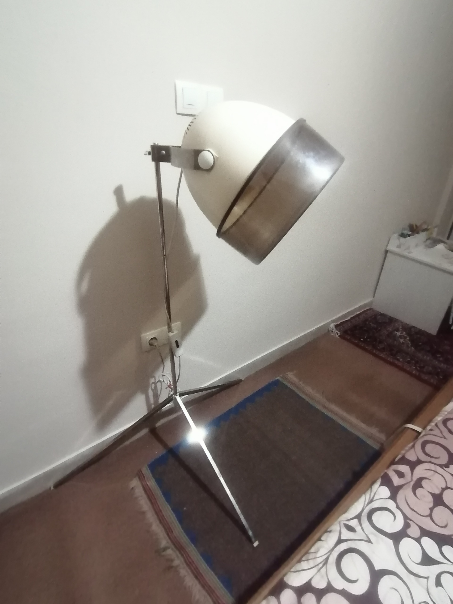 سشوار پایه دار قدیمی