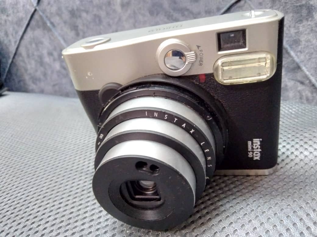 دوربین instax mini 90