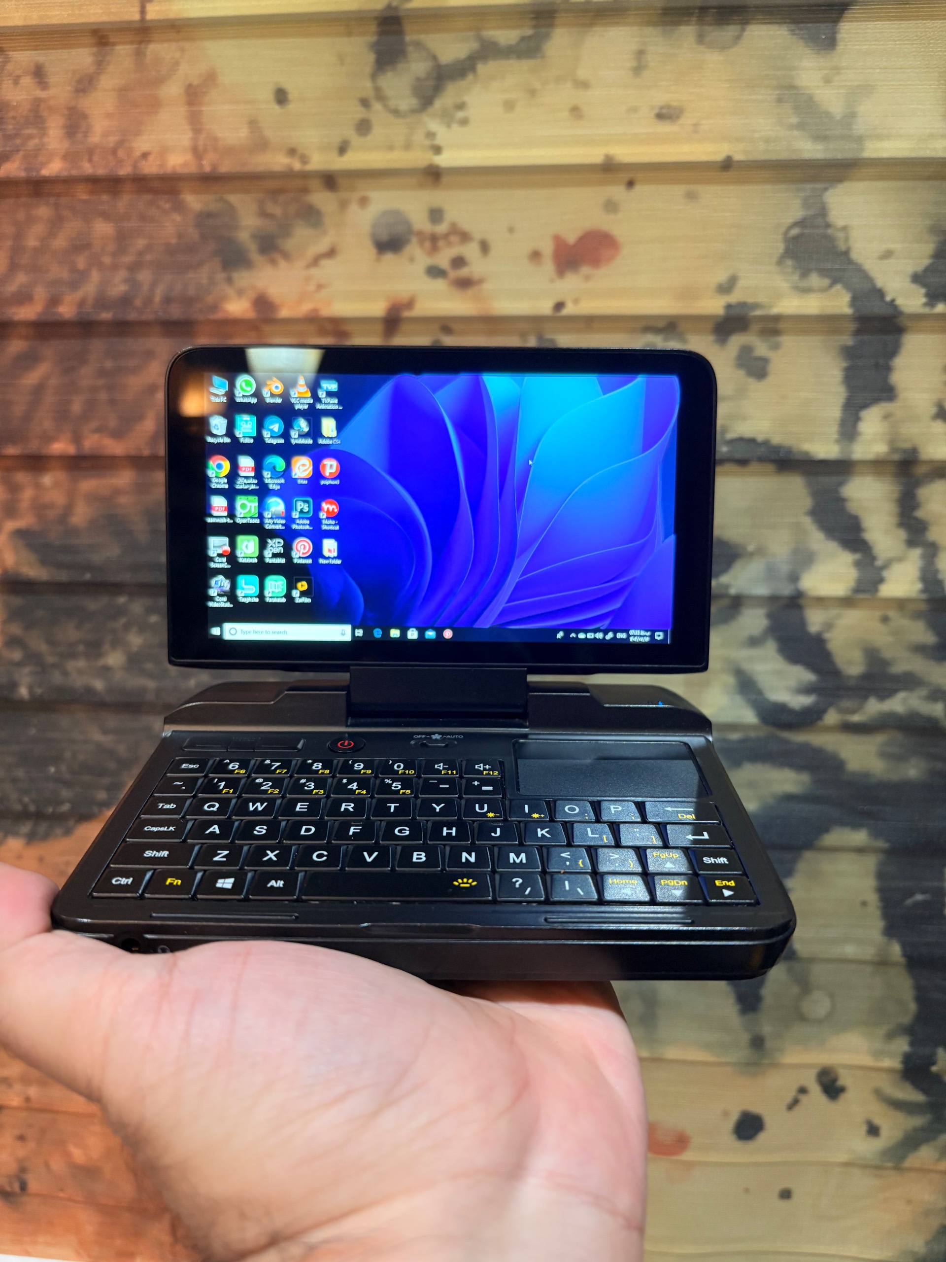 میکرو لپ تاپ کمیاب و قدرتمند  GPD micro pc