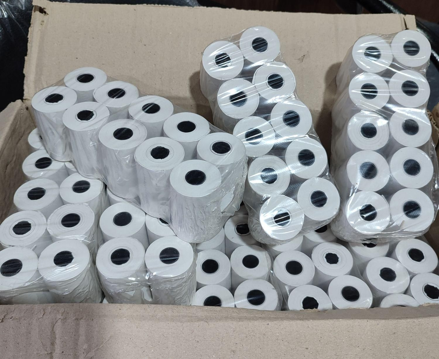 رول کاغذ کارتخوان بسته 8 عددی (15متری)