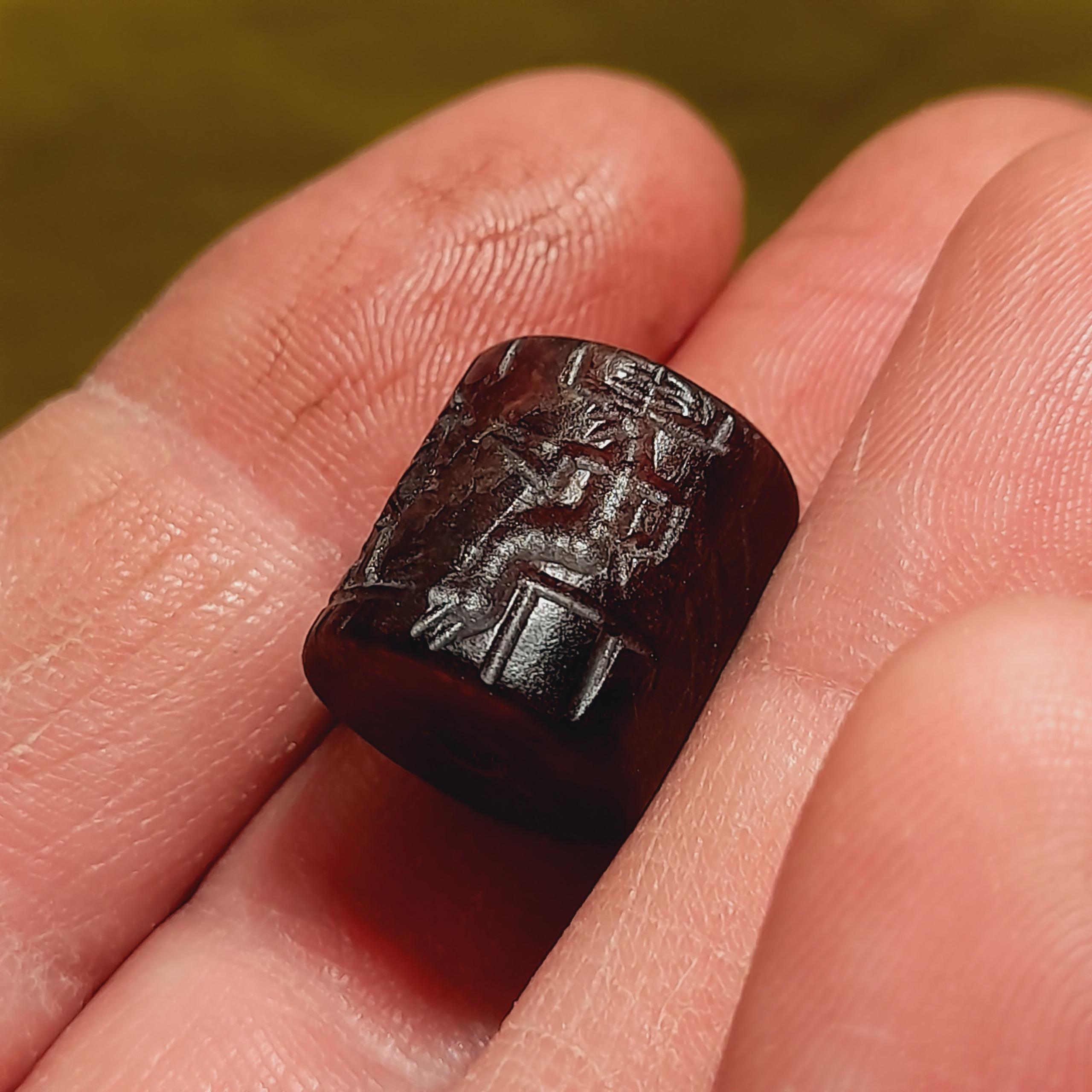 مهره لول نشاندار یاقوت سیلان