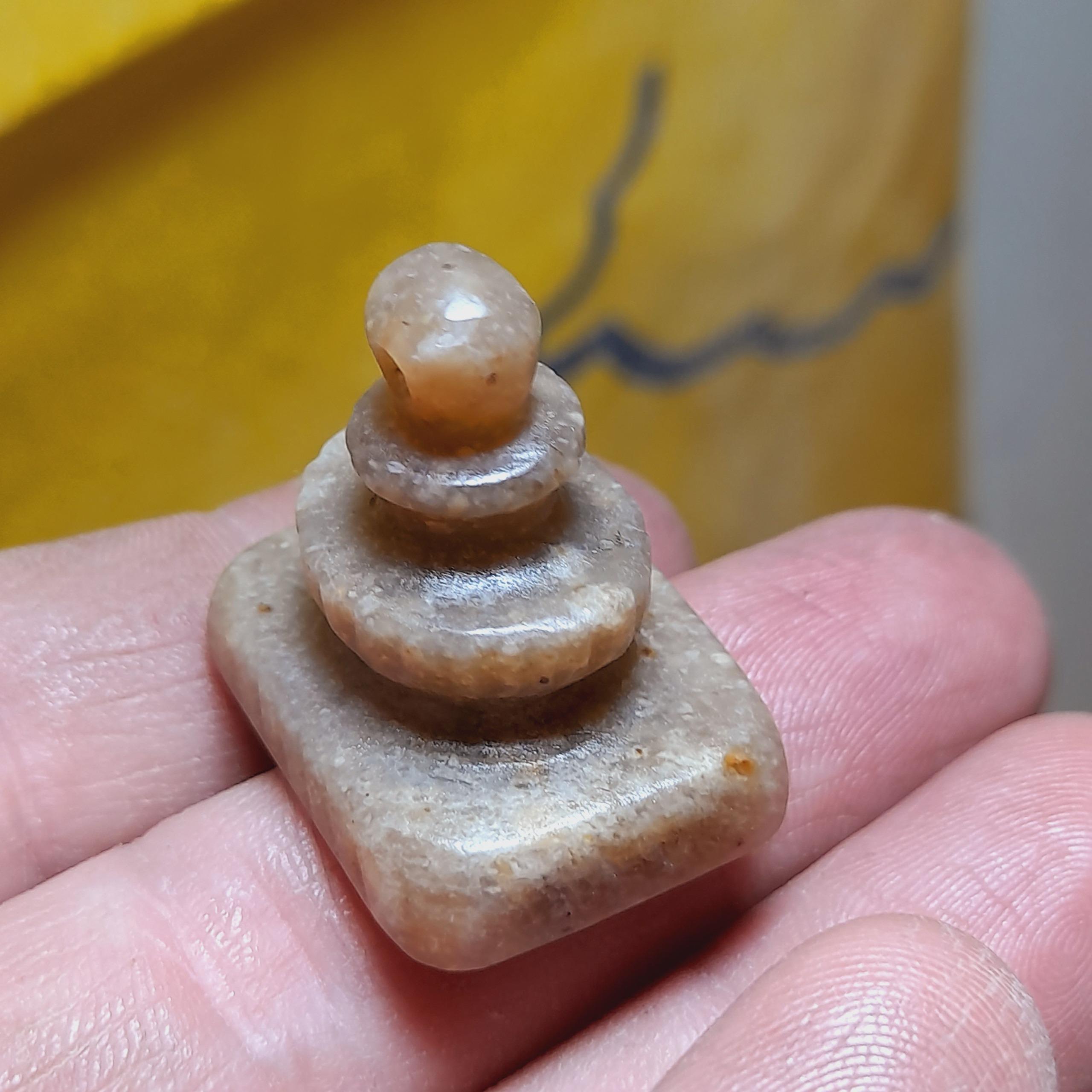 مهره خط کوفی عقیق جزع