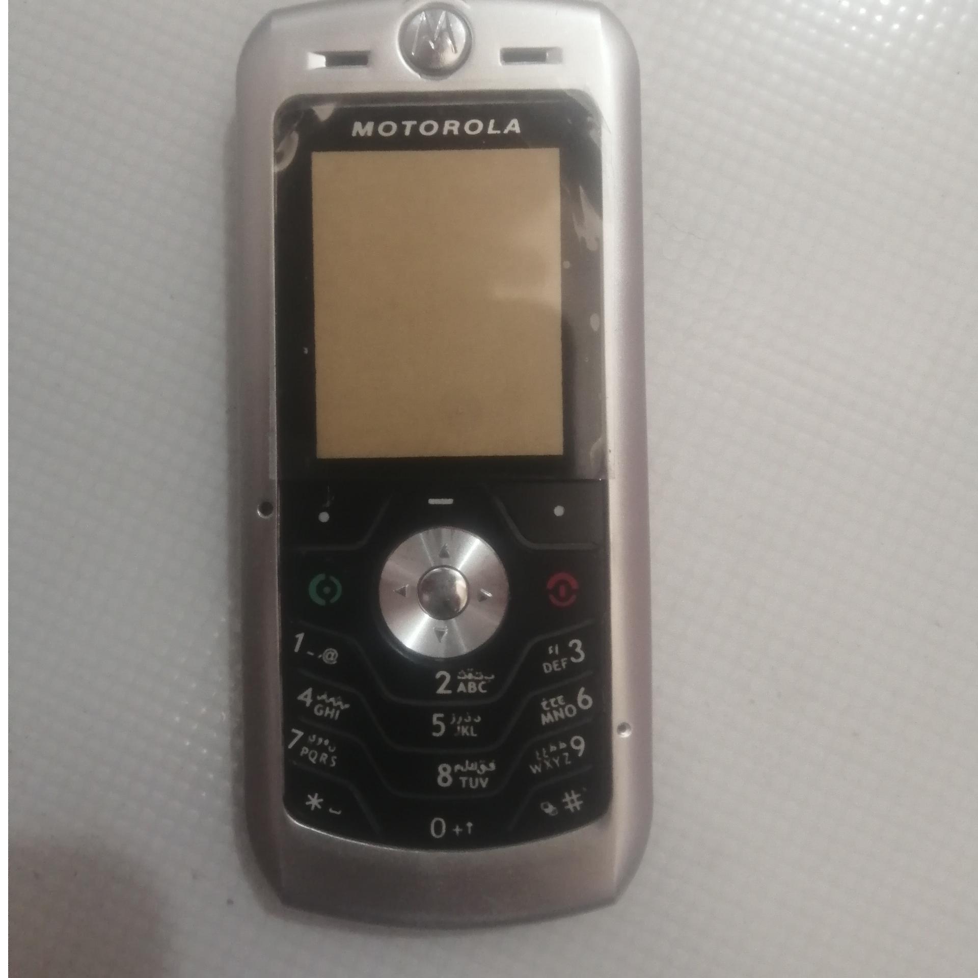 قاب silver بدون دکمه بغل موتورولاL6