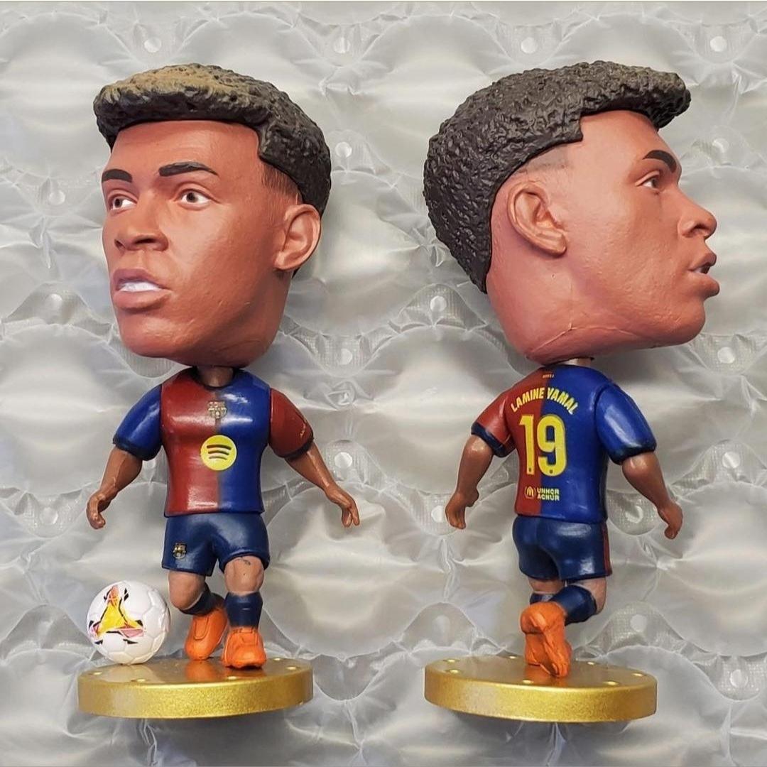 فیگور ساکروی یامال بارسلونا 2024/25