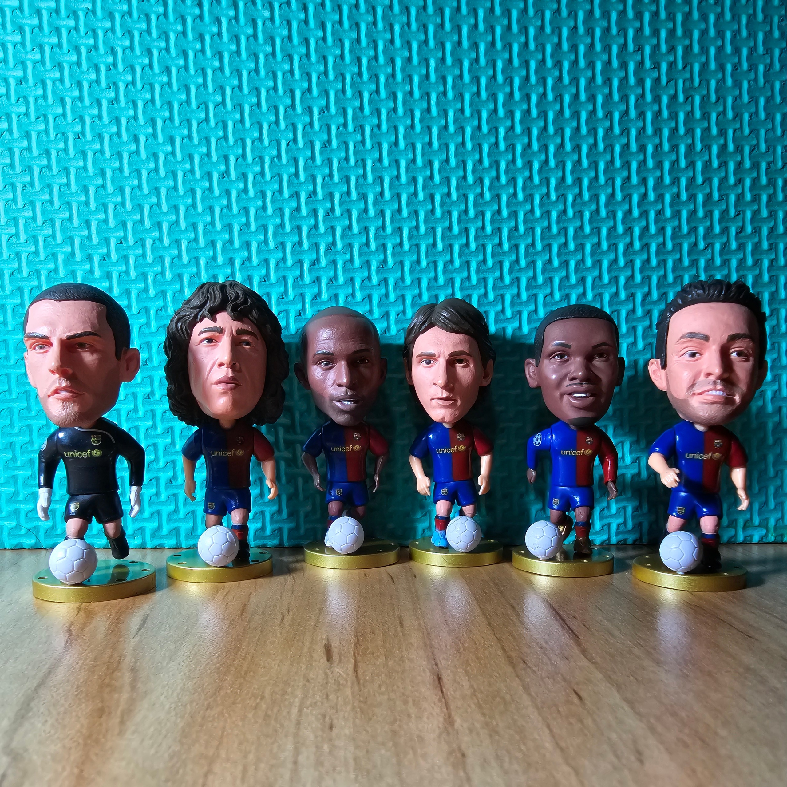 مجموعه 6 عددی فیگورهای ساکروی بارسلونا 2008/09