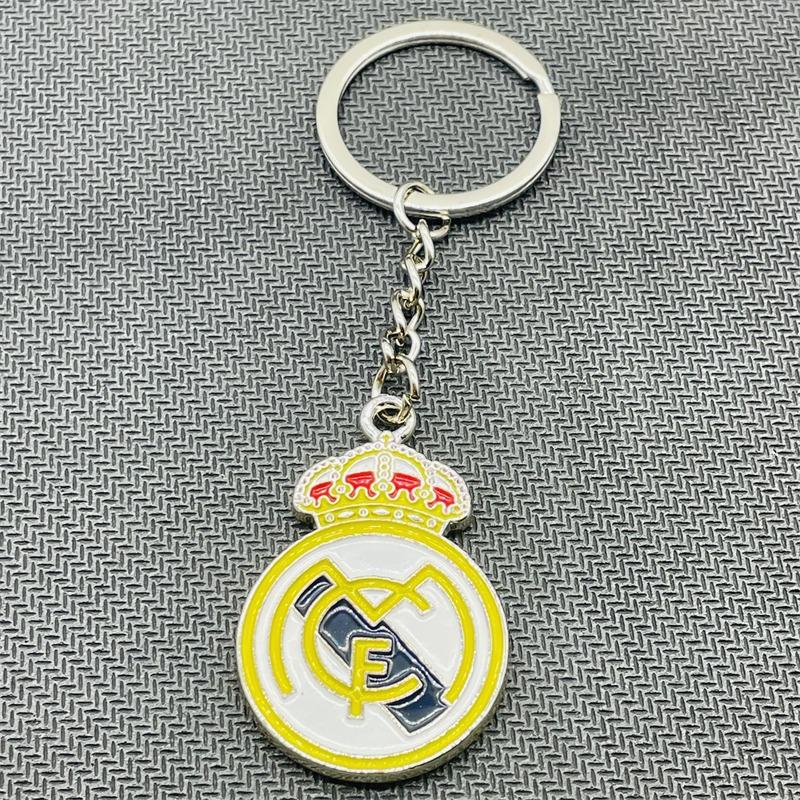 جاکلیدی فلزی رئال مادرید با طرح برجسته (دو رو)