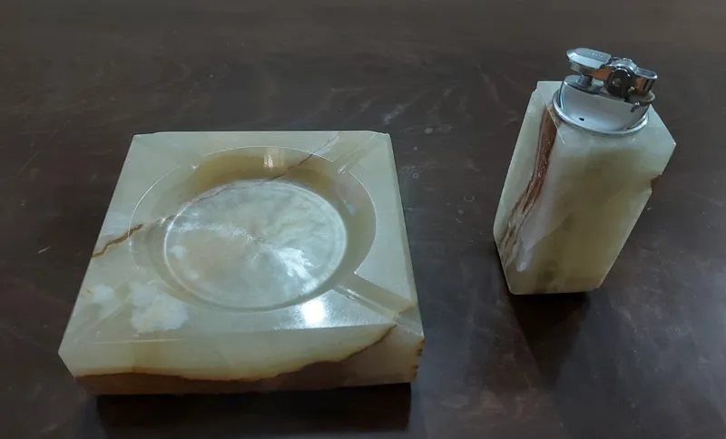 زیرسیگاری و پایه فندک سنگ مرمر اصلی