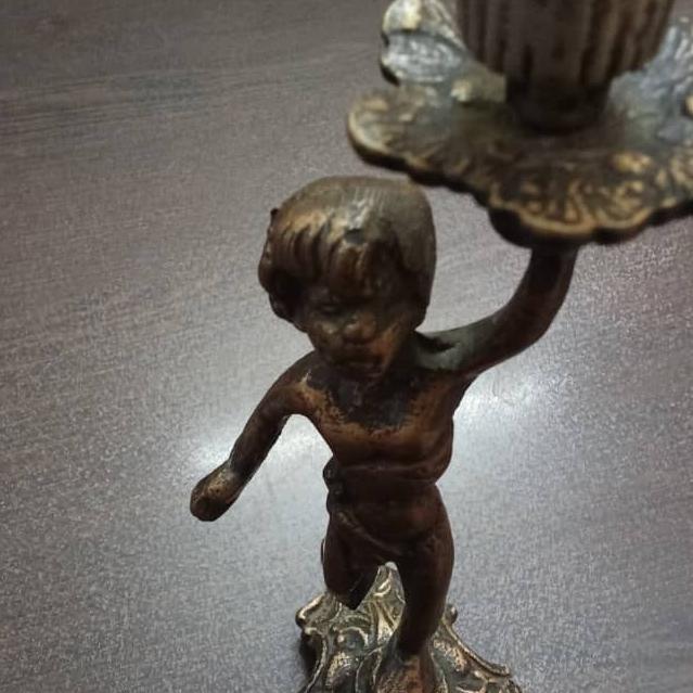 شمعدان قدیمی برنزی