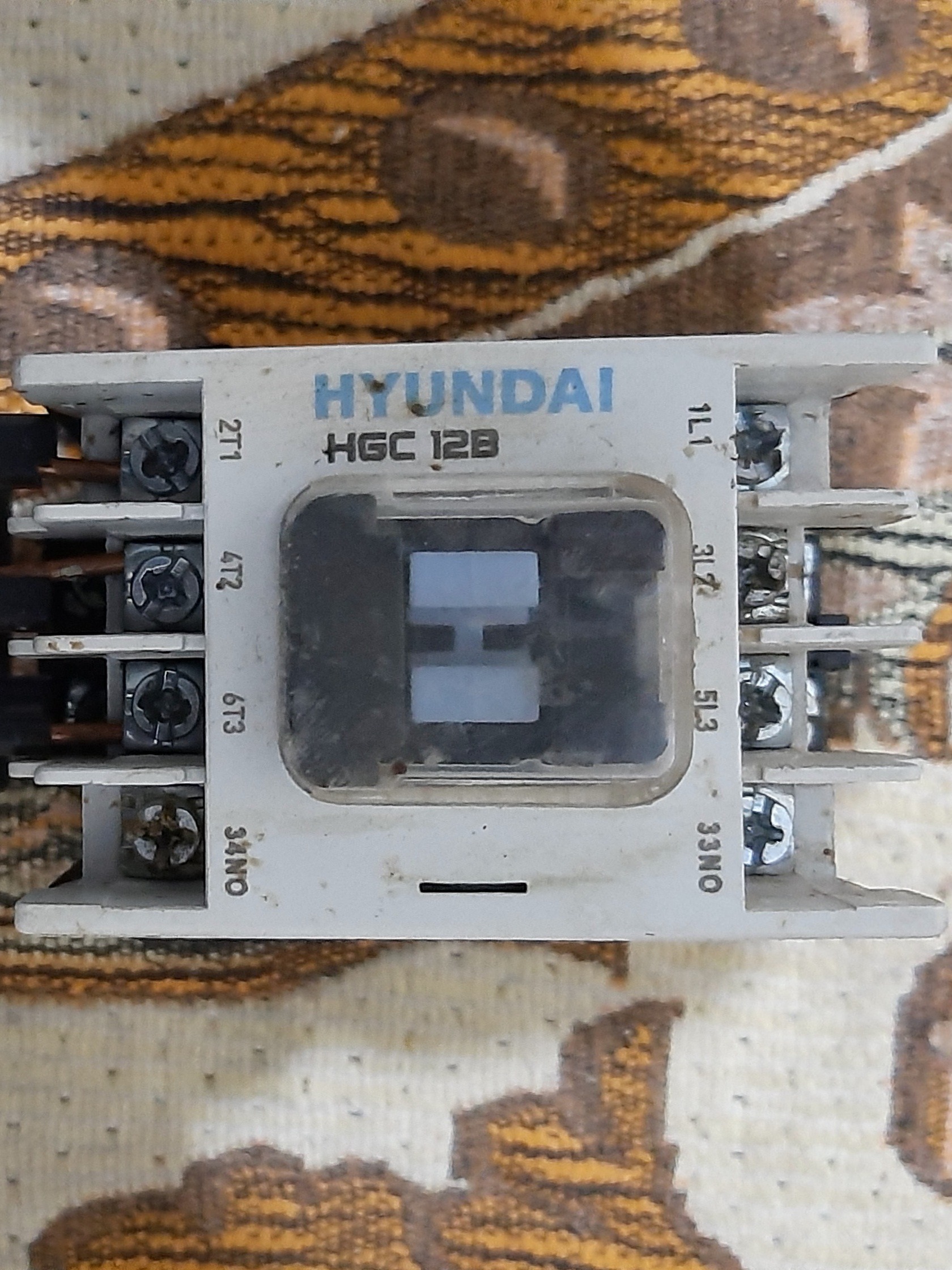 کنتاکتور هیوندای HGC12