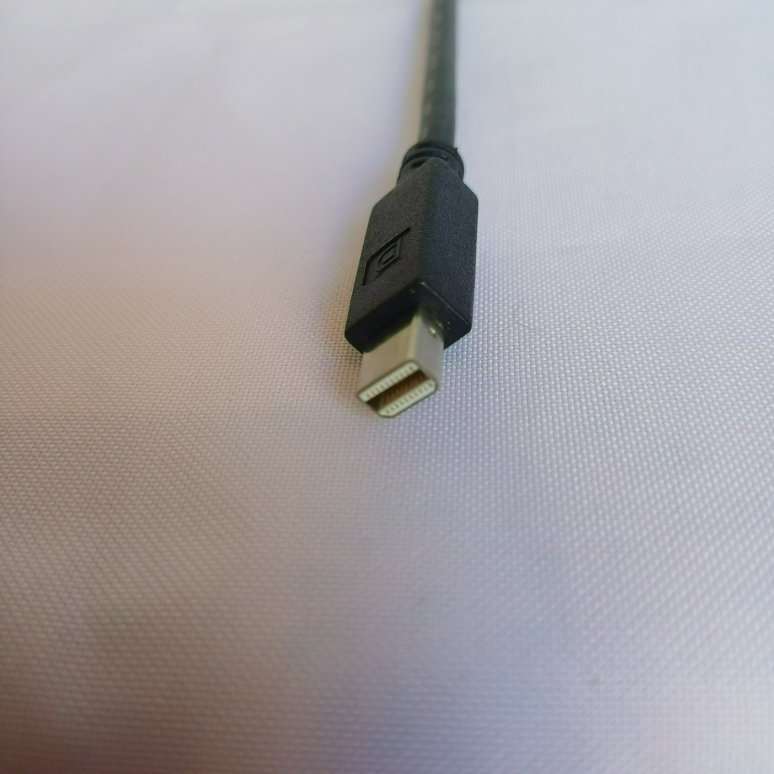 تبدیل mini Display Port به Display Port