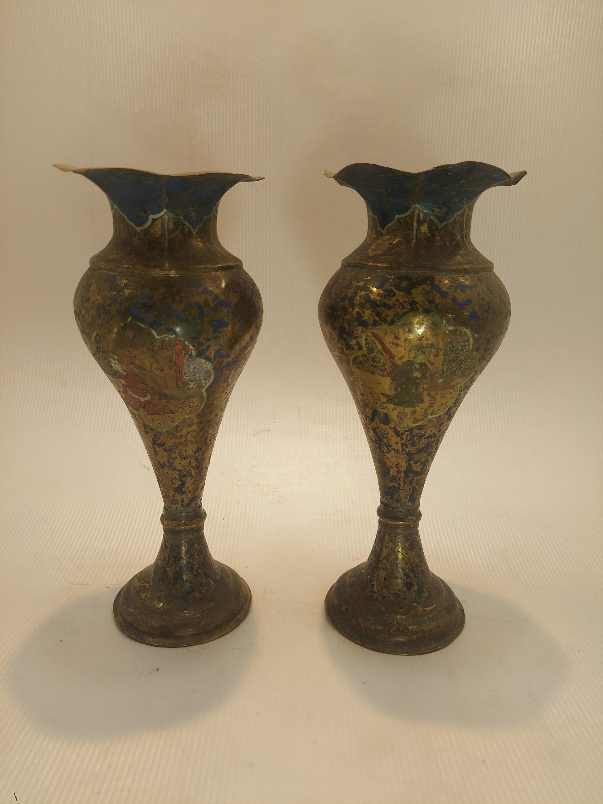 جفت گلدان برنجی تمام نقاشی مینا قاجاری