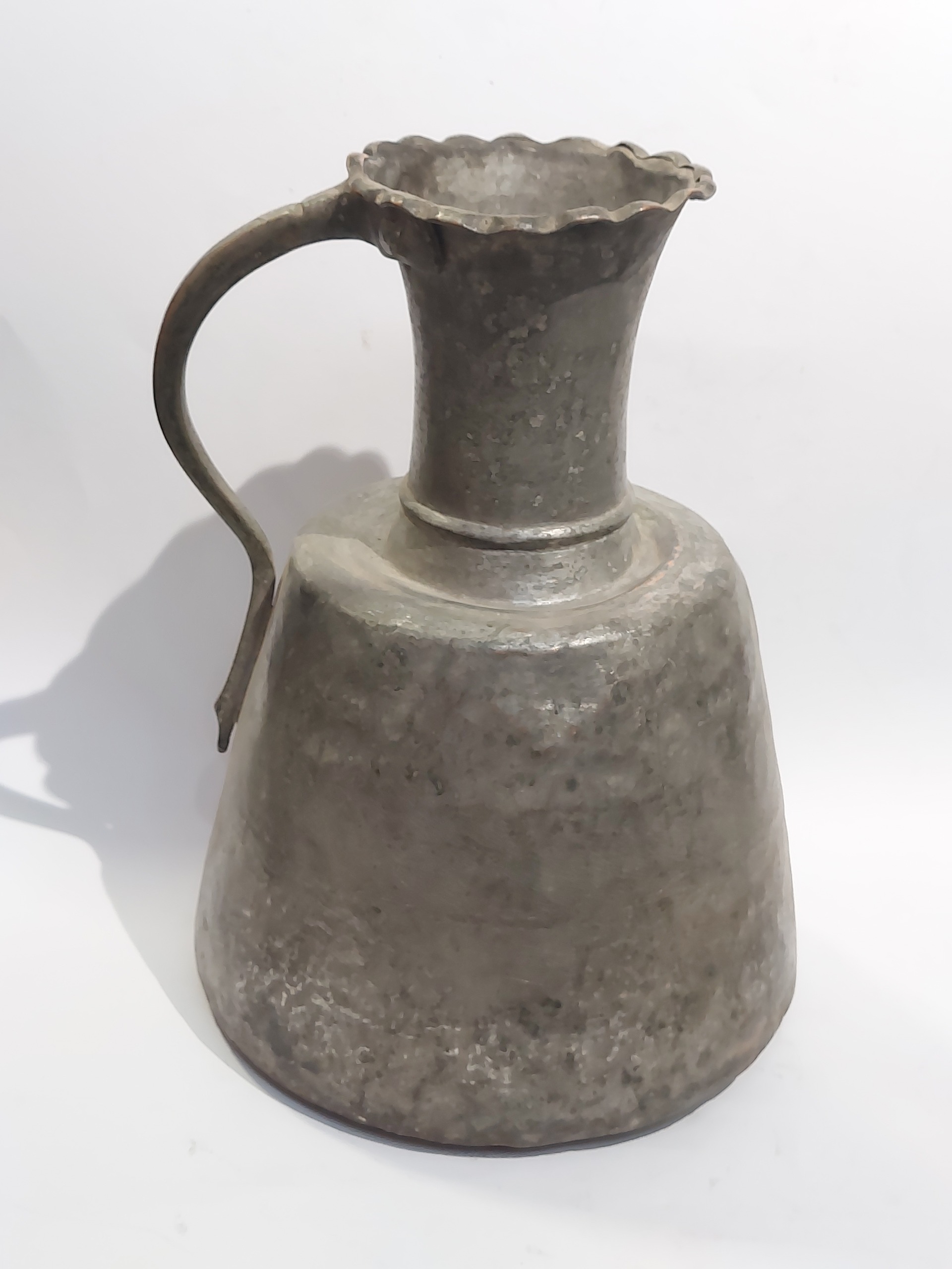 مشربه مسی قاجاری سایز بزرگ و مدل خاص