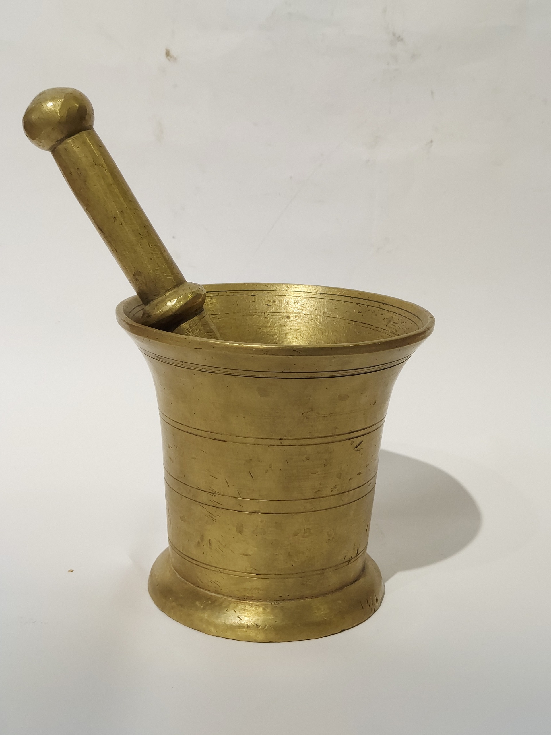 هاون برنجی روسی سایز بزرگ و سنگین