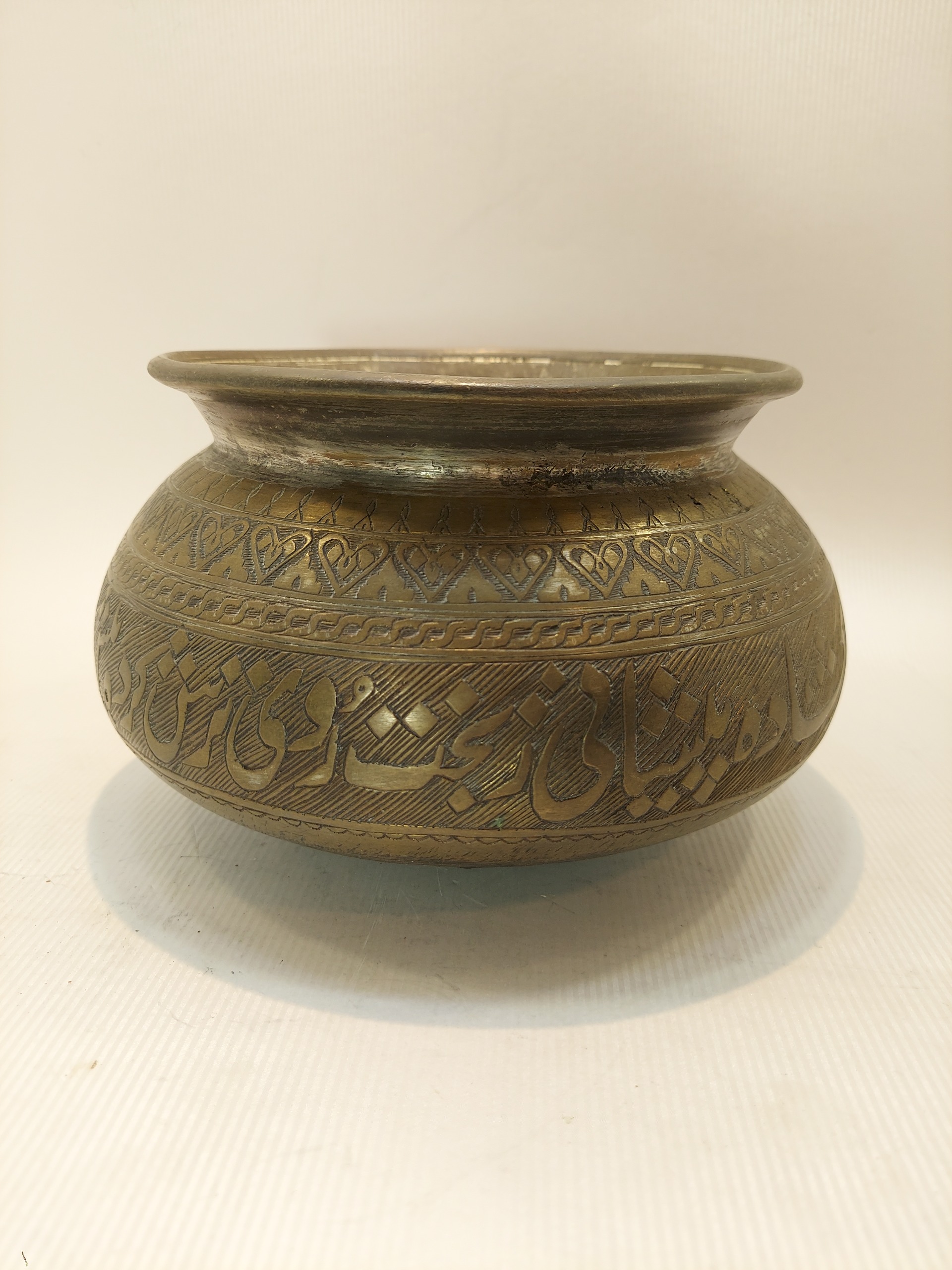 دخل برنجی تمام قلمزنی کهنه 100 ساله سنگین وزن