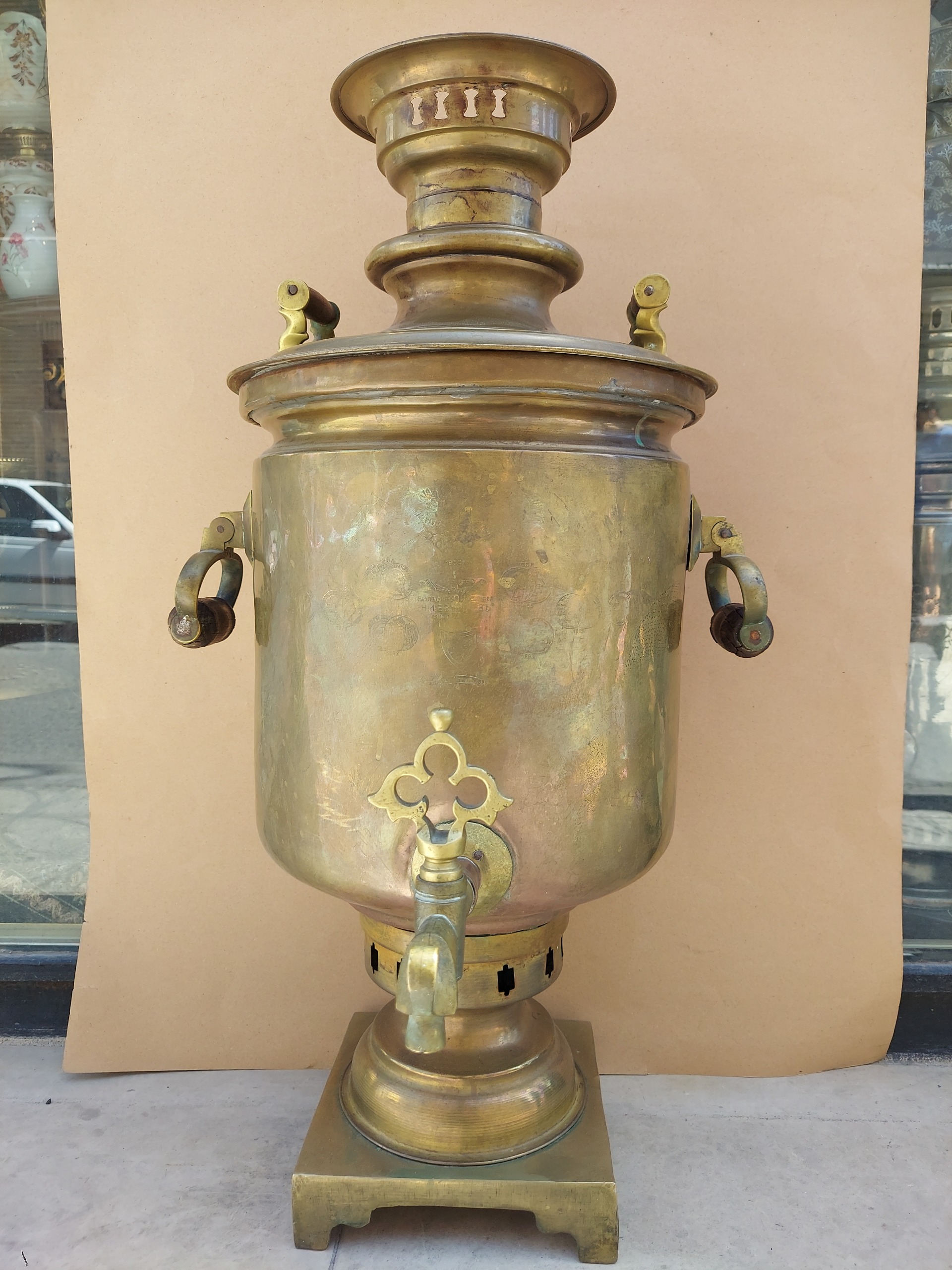 سماور غول پیکر 175 ساله روسی حدودا 75 سانتی